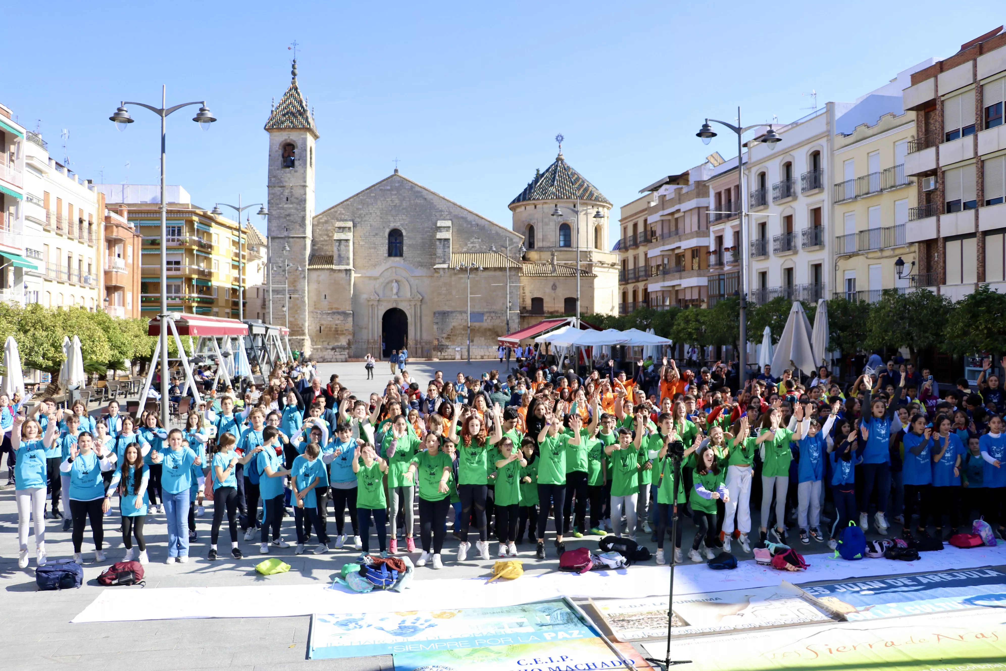 Yincana de la Paz en Lucena