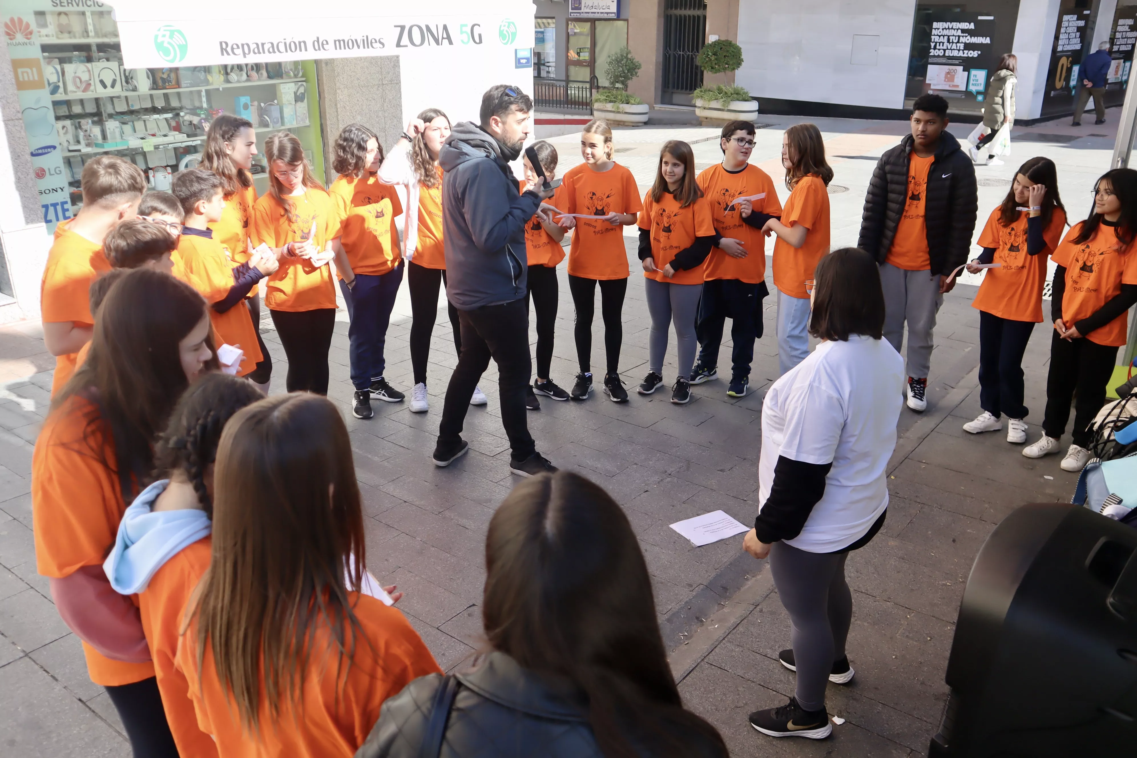 Yincana de la Paz en Lucena Yincana de la Paz en Lucena