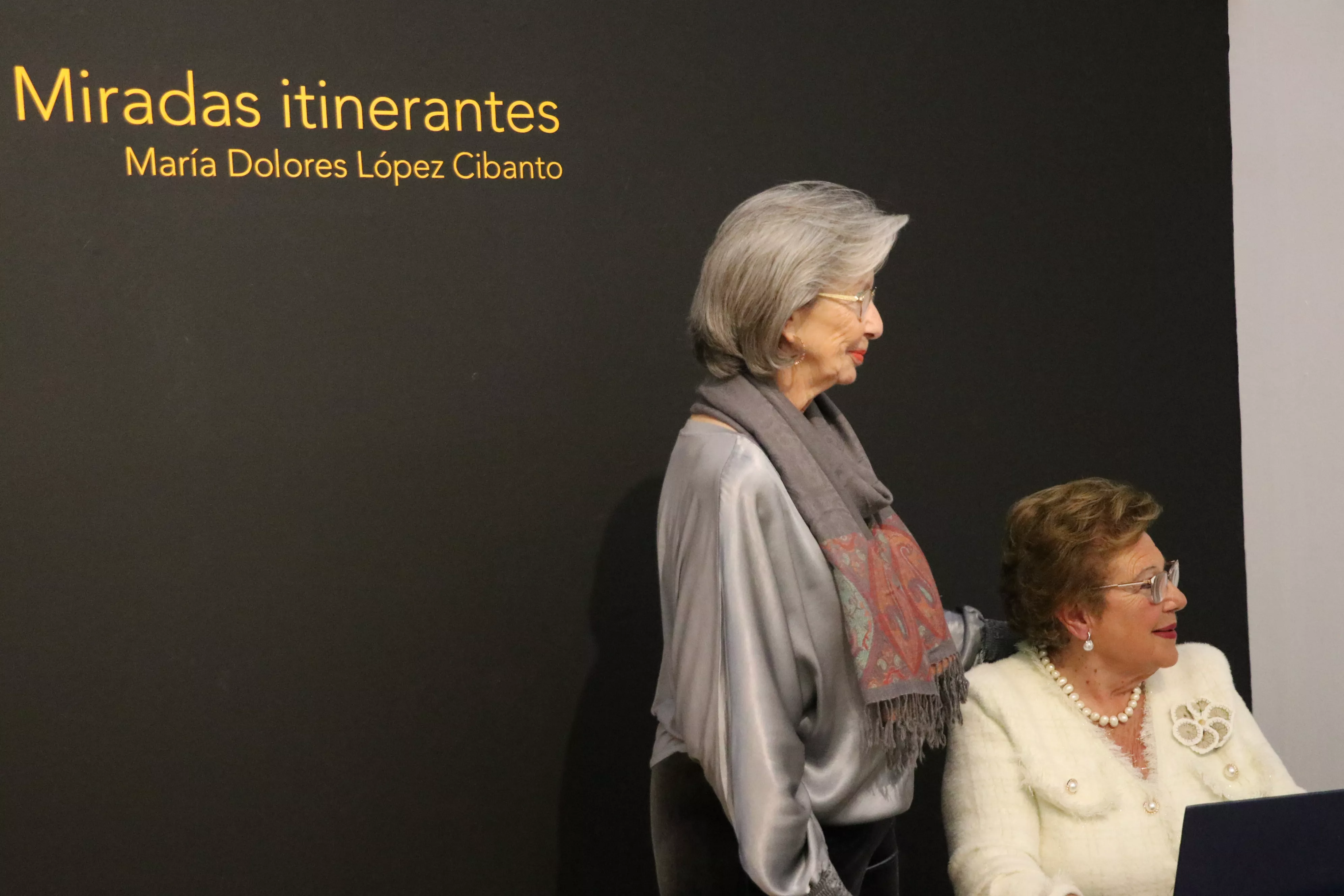 Exposición 'Miradas Itinerantes' de María Dolores López Cibanto