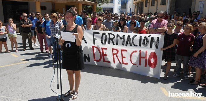  Una reciente manifestación del personal y alumnado del CEMER. Archivo LucenaHoy 