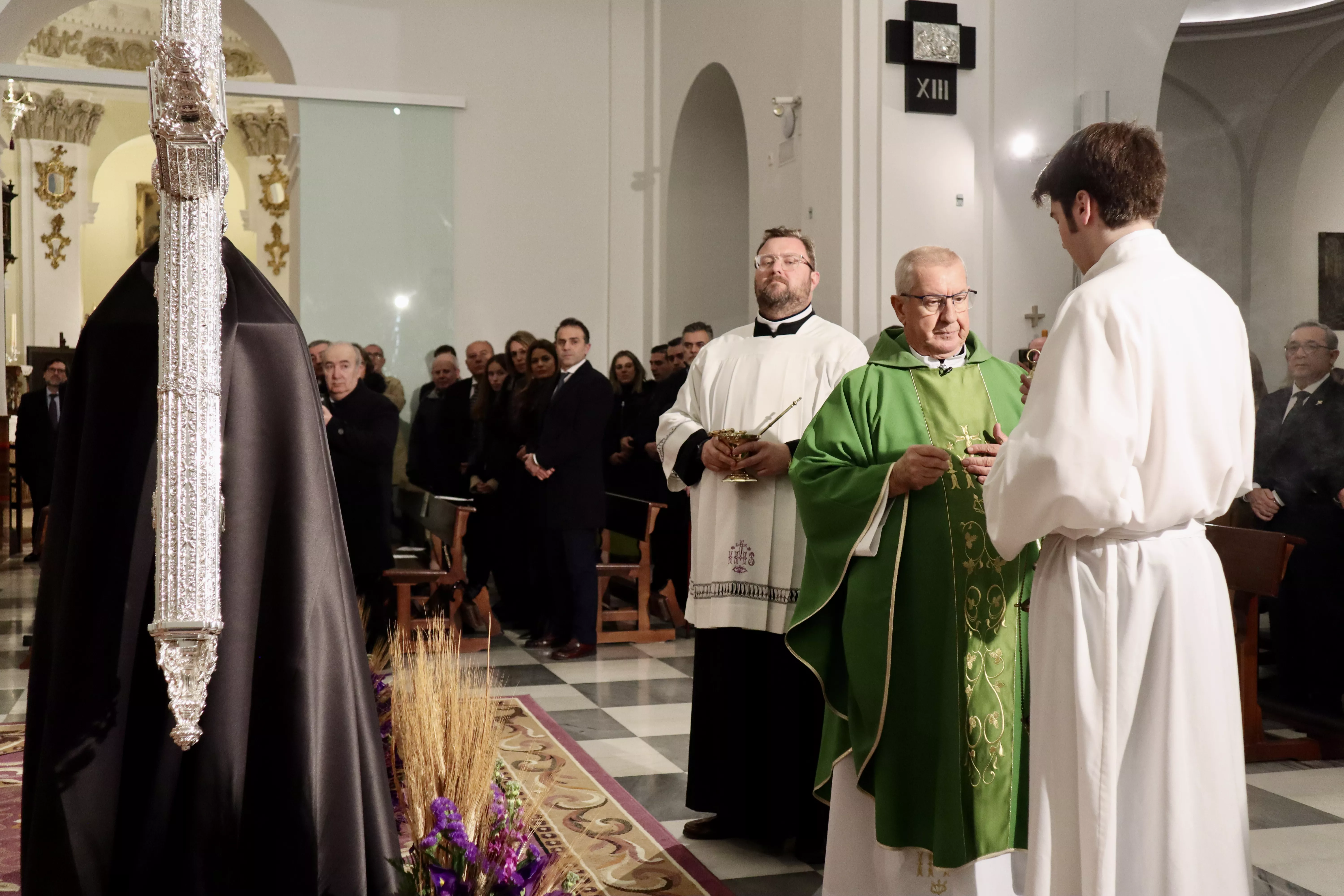 Presentación de la Cruz de los Devotos de Ntro. Padre Jesús Nazareno