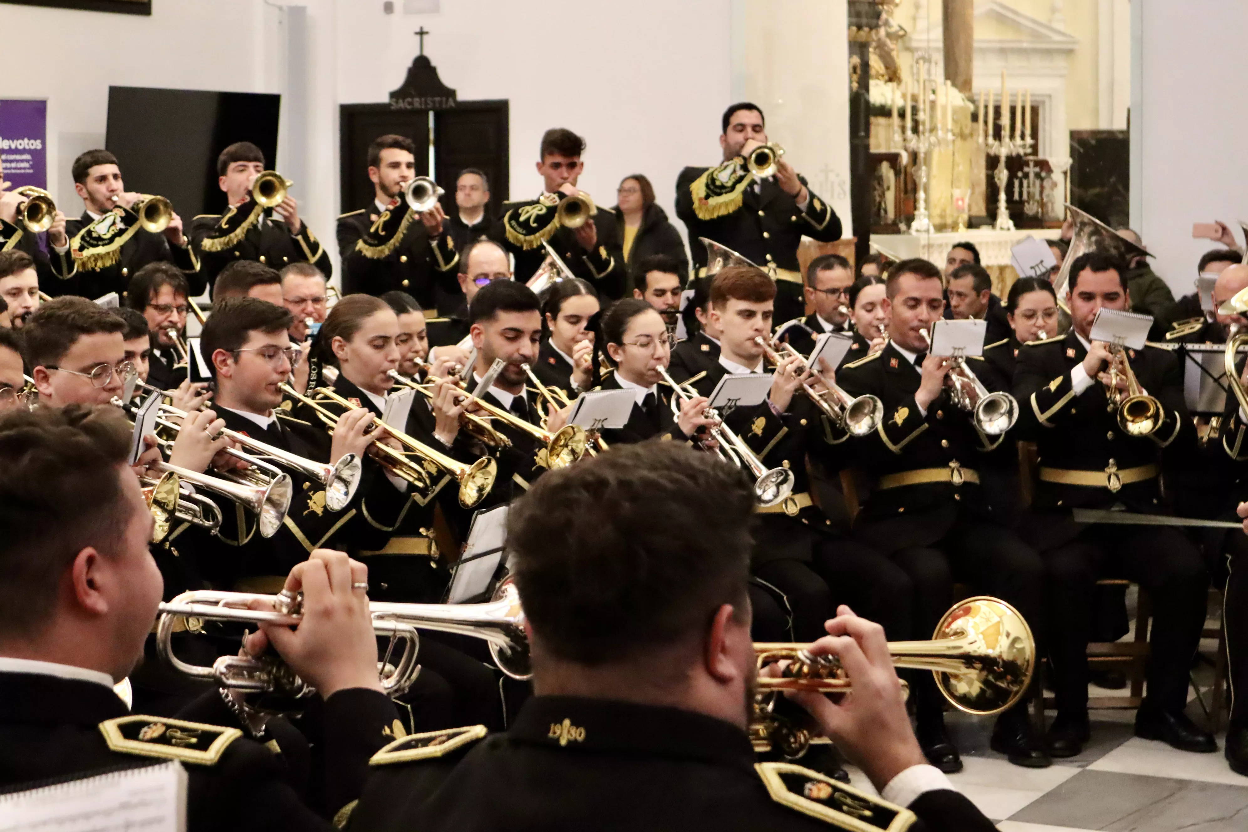 Concierto de la Agrupación Musical Virgen de los Reyes de Sevilla en Lucena