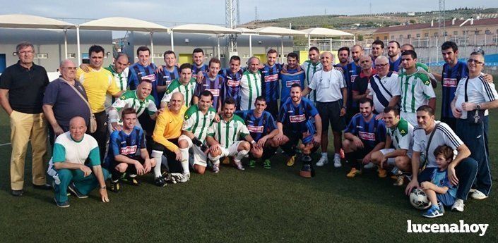  El Córdoba CF de veteranos acompaña al CD Interllano en su cuadragésimo aniversario (fotos) 