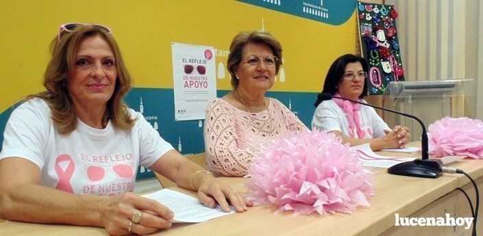  La junta local de la AECC solicita a los lucentinos que se "sumen al rosa" en el Día contra el Cáncer de Mama 