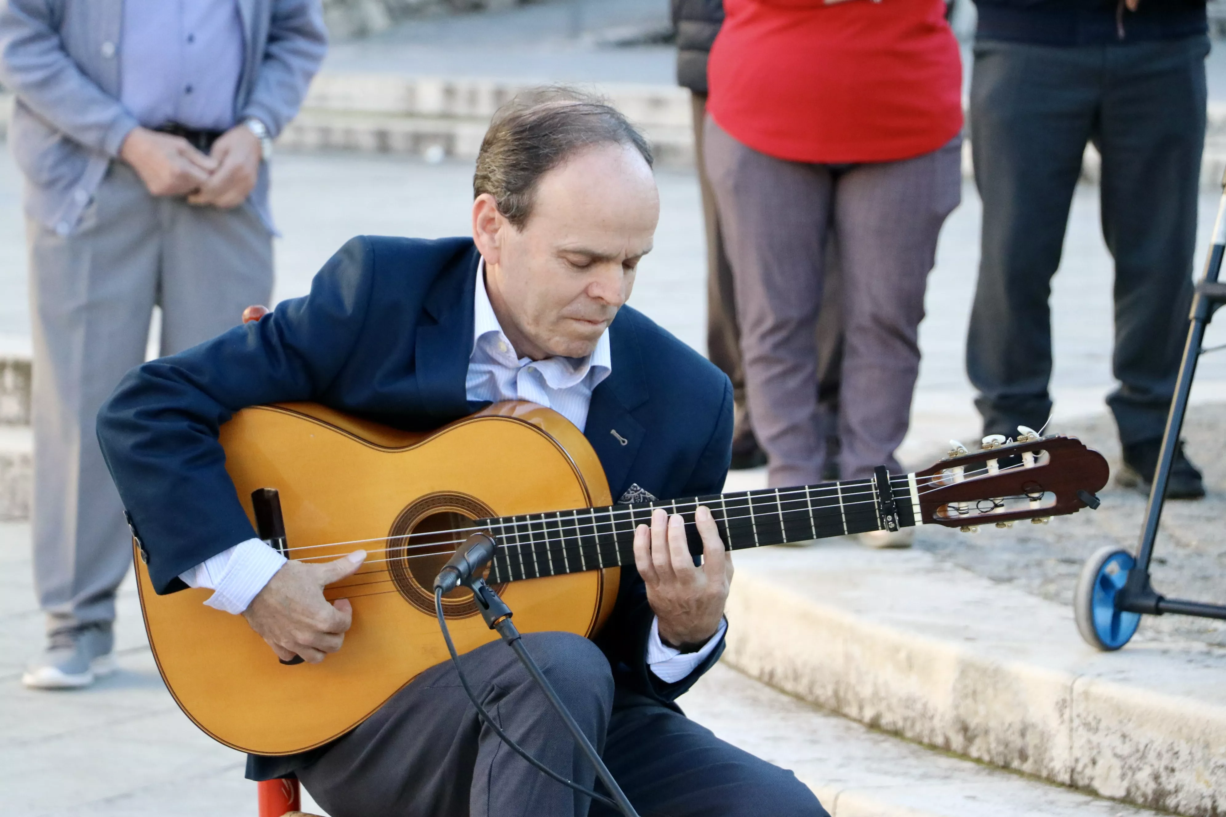 Inauguración de la escultura a Paco de Lucena