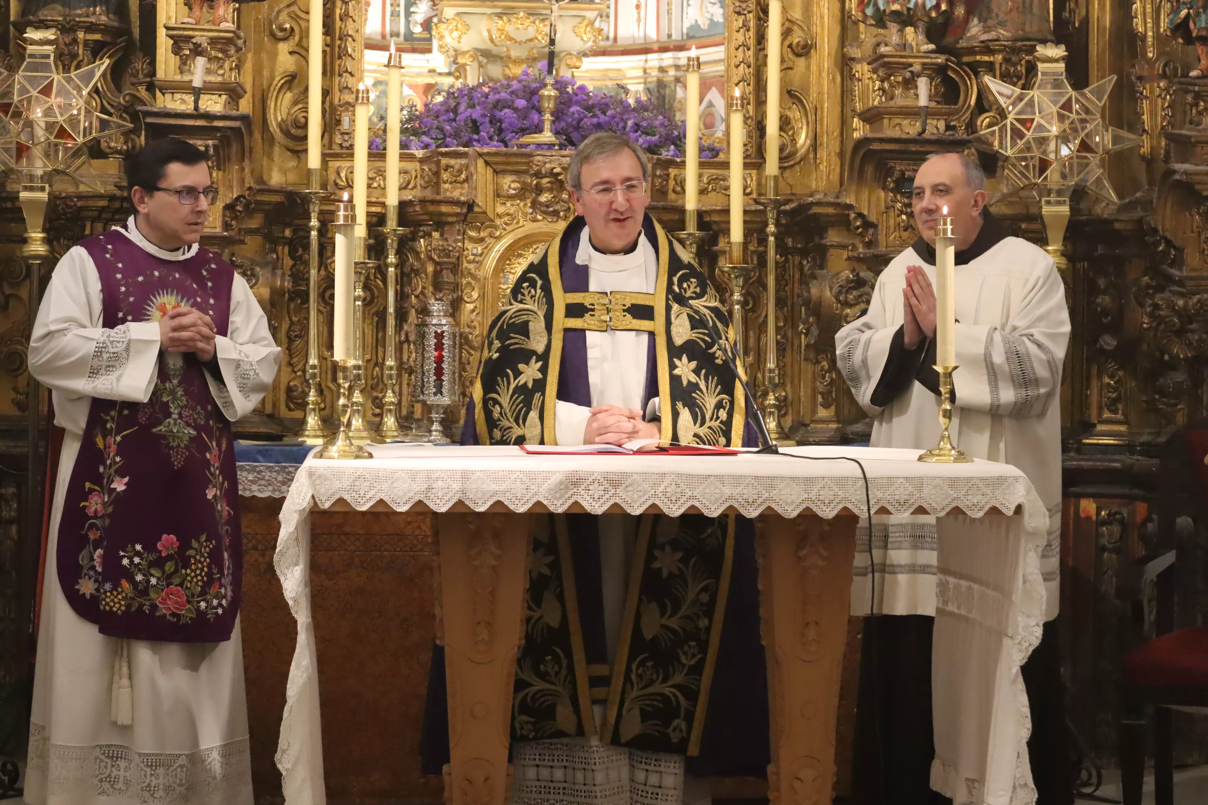 Apertura de la Puerta Santa con motivo del Centenario Fundacional de la Cofradía de la Sangre