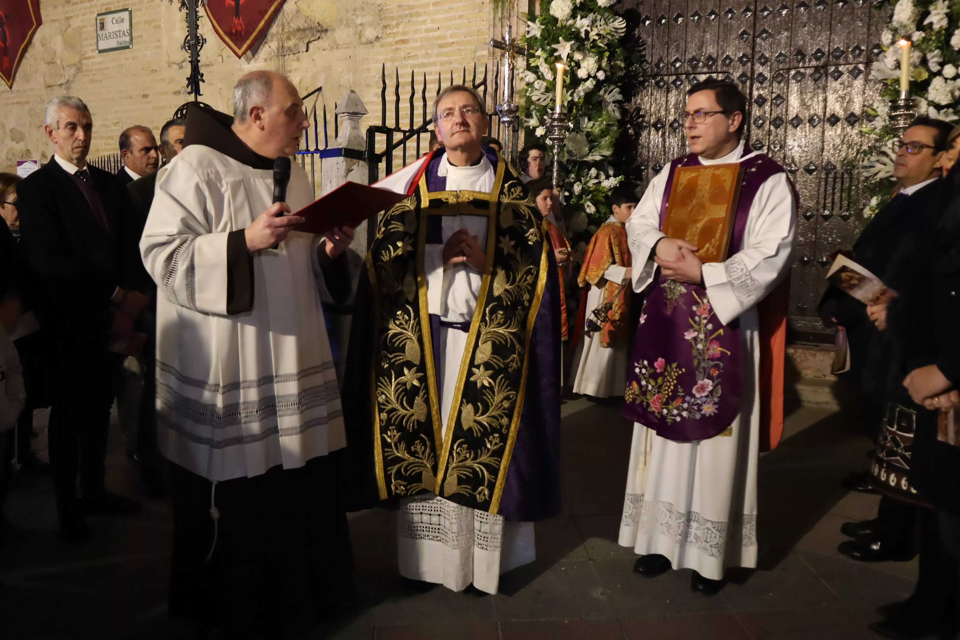 Apertura de la Puerta Santa con motivo del Centenario Fundacional de la Cofradía de la Sangre