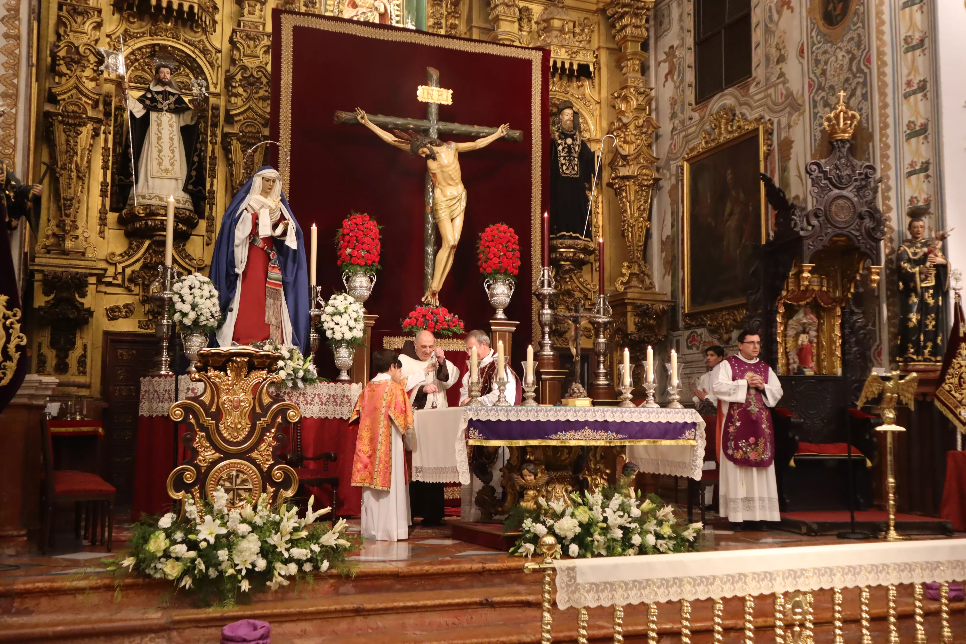 Apertura de la Puerta Santa con motivo del Centenario Fundacional de la Cofradía de la Sangre