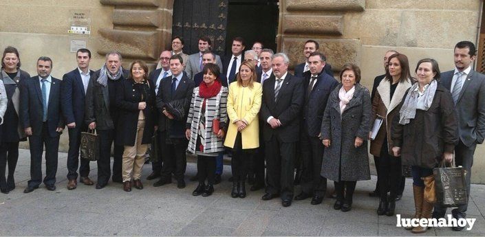  Alcales y concejales de la Red en una de las últimas reuniones. ARCHIVO 