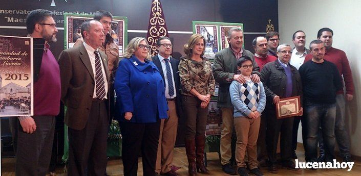  La poesía de Lourdes Fuentes reaviva "la memoria pasional" recopilada anualmente por la Hermandad deTambores 