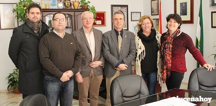  Firmado el convenio con la Federación de Asociaciones Vecinales "Luceria" que recibirá 12.000Â€ 