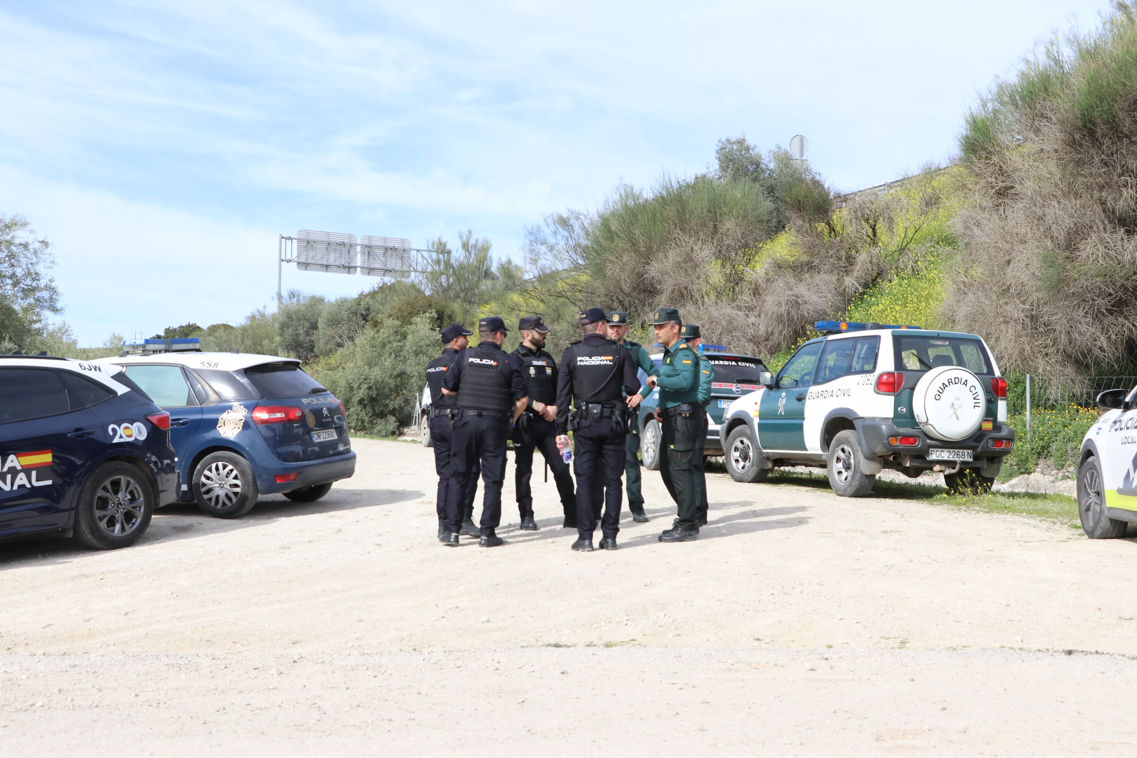 Dispositivo de búsqueda de Pedro Mayorgas, durante el pasado domingo en la zona de Las Peñuelas