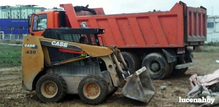  Foto: Imagen de la mini excavadora antes de ser sustraída del Llanete de la Capillita. 