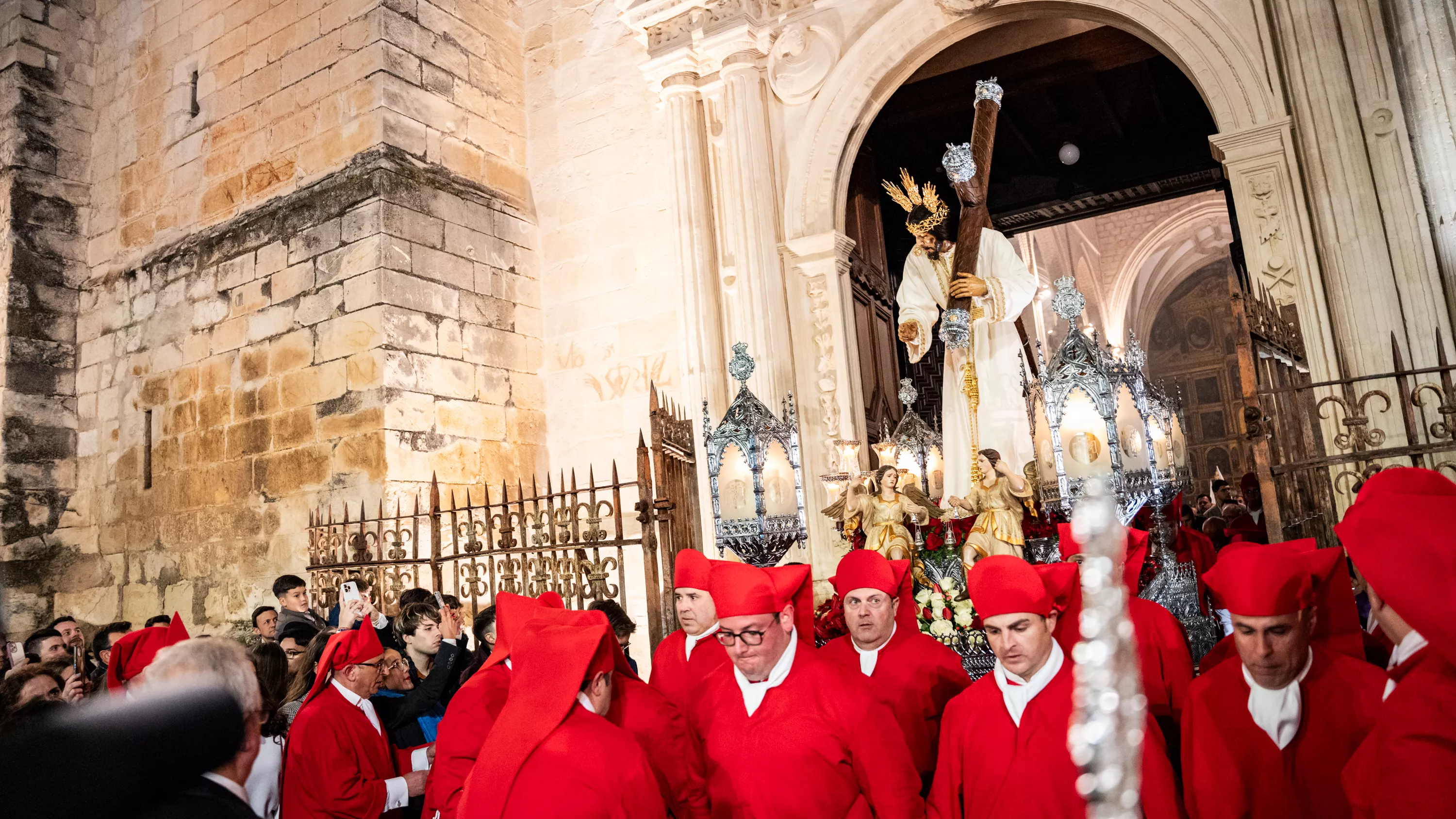 Semana Santa 2024 Martes Santo AMOR Y PAZ (10) Semana Santa 2024 Martes Santo AMOR Y PAZ (10)