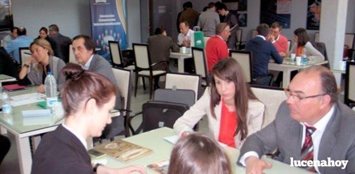 Importadores de 7 países conocen los productos de 27 empresas del mueble en Lucena 