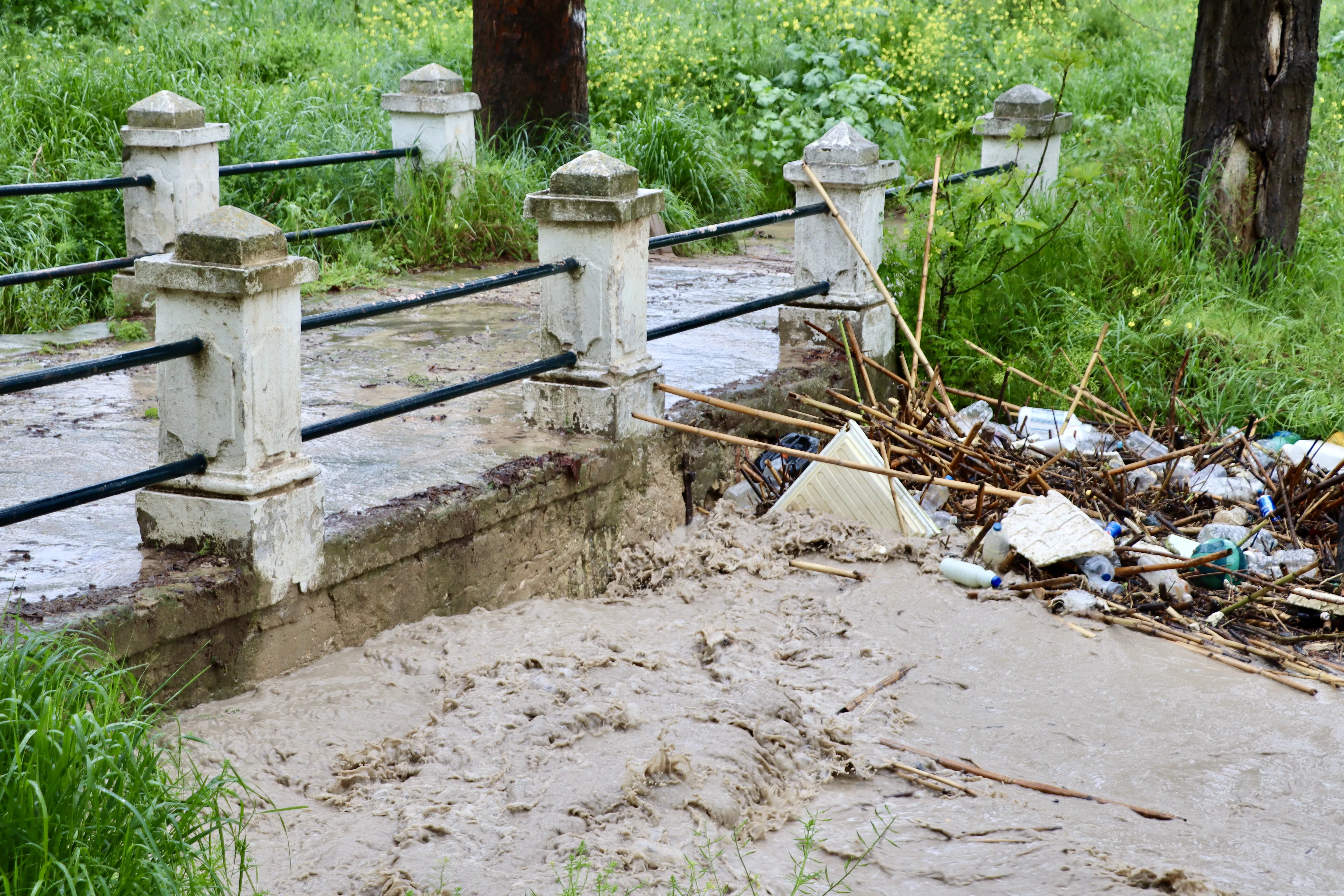 La tormenta deja problemas en distintos puntos de Lucena