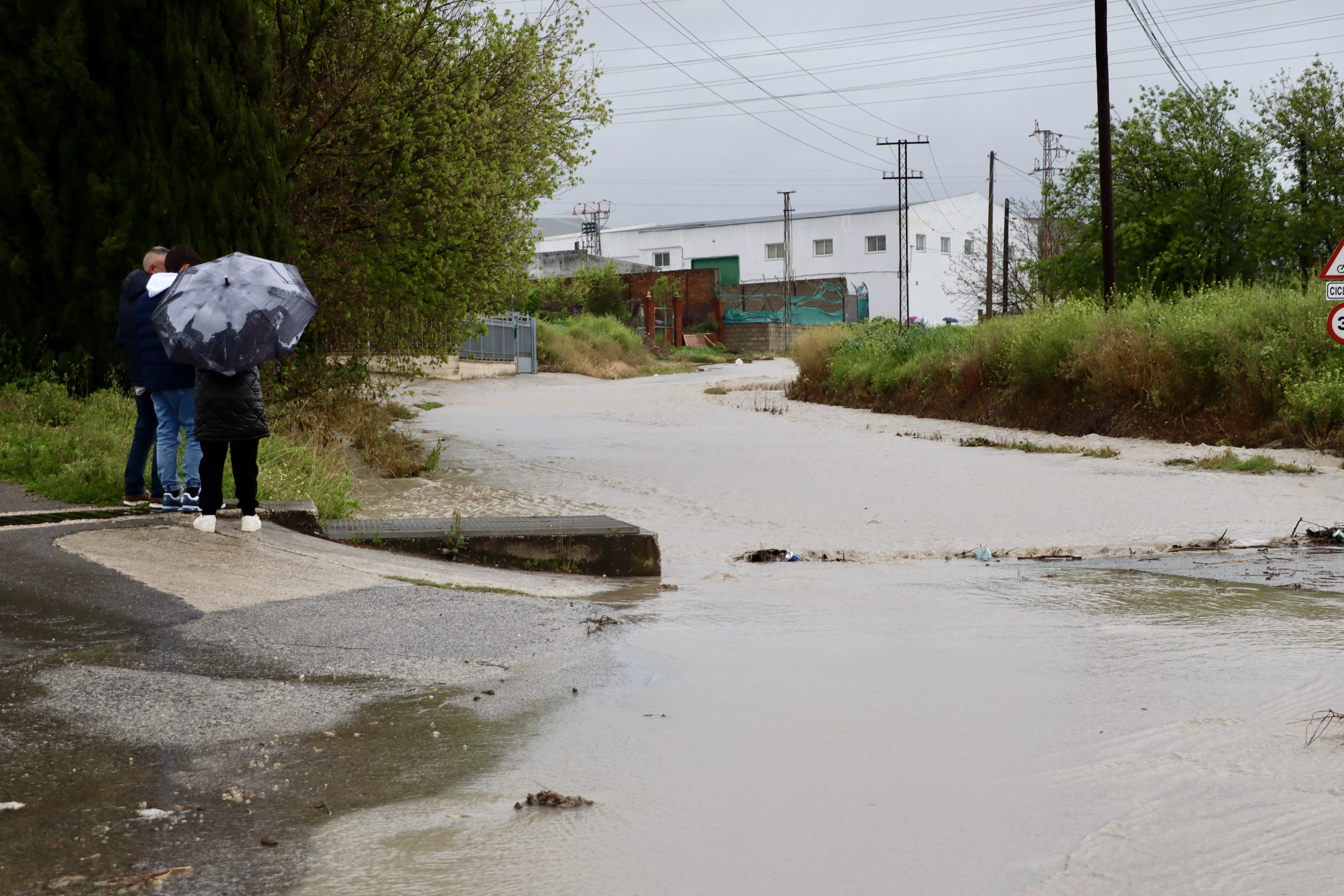 La tormenta deja problemas en distintos puntos de Lucena