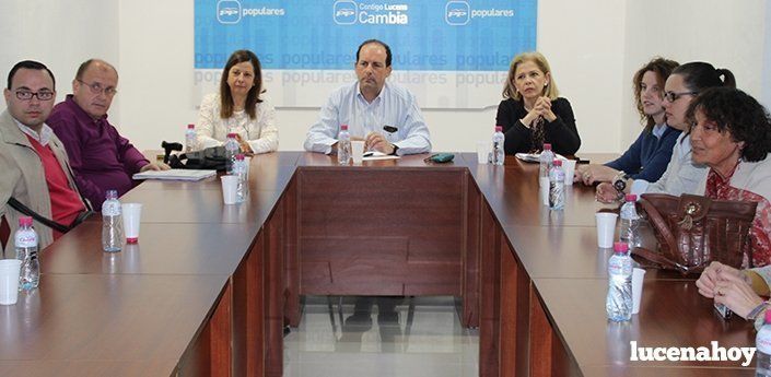  El candidato del PP se reúne con las asociaciones asistenciales de la ciudad y destaca su trabajo 