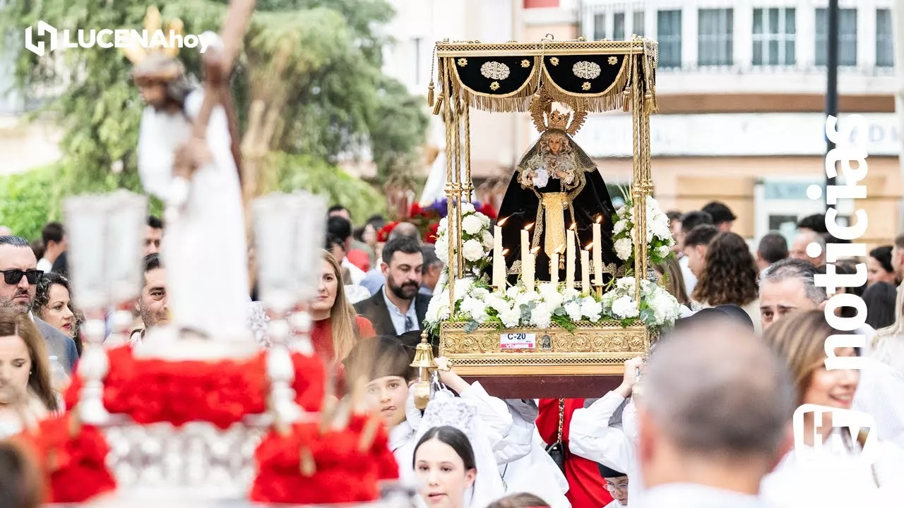 El desfile de procesiones infantiles ante Ntro. Padre Jesús Nazareno en Lucena