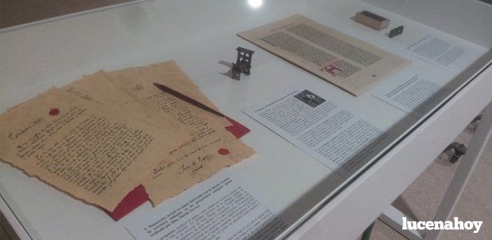  El IES 'Marqués de Comares' organiza la exposición "Origen y evolución de la escritura" 