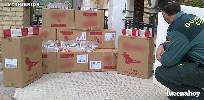  Guardia Civil detiene a una mujer que transportaba 3.750 cajetillas de tabaco de contrabando 