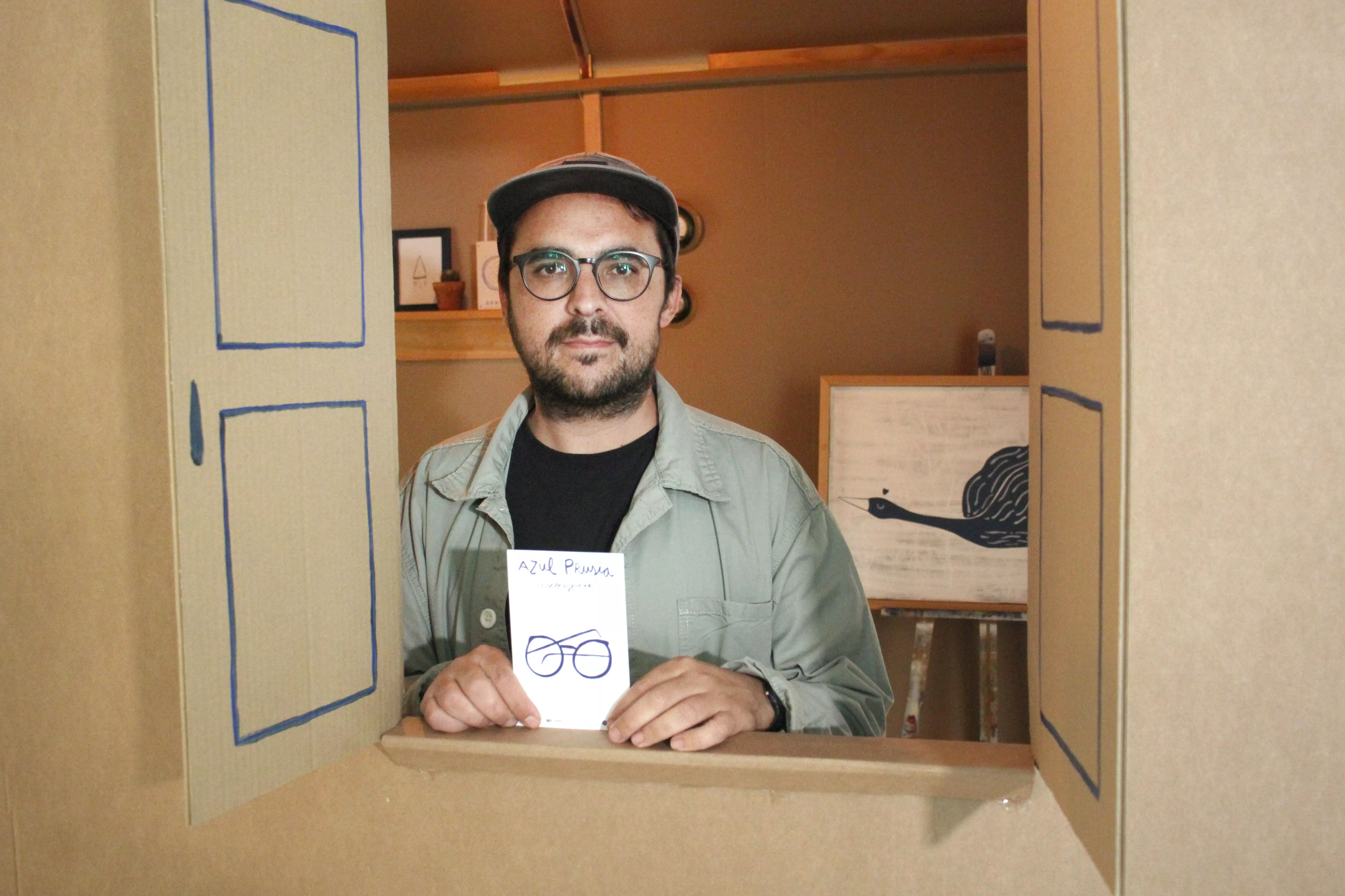Cisco Espinar nos abre las puertas a su exposición "Azul Prusia" Cisco Espinar nos abre las puertas a su exposición "Azul Prusia"
