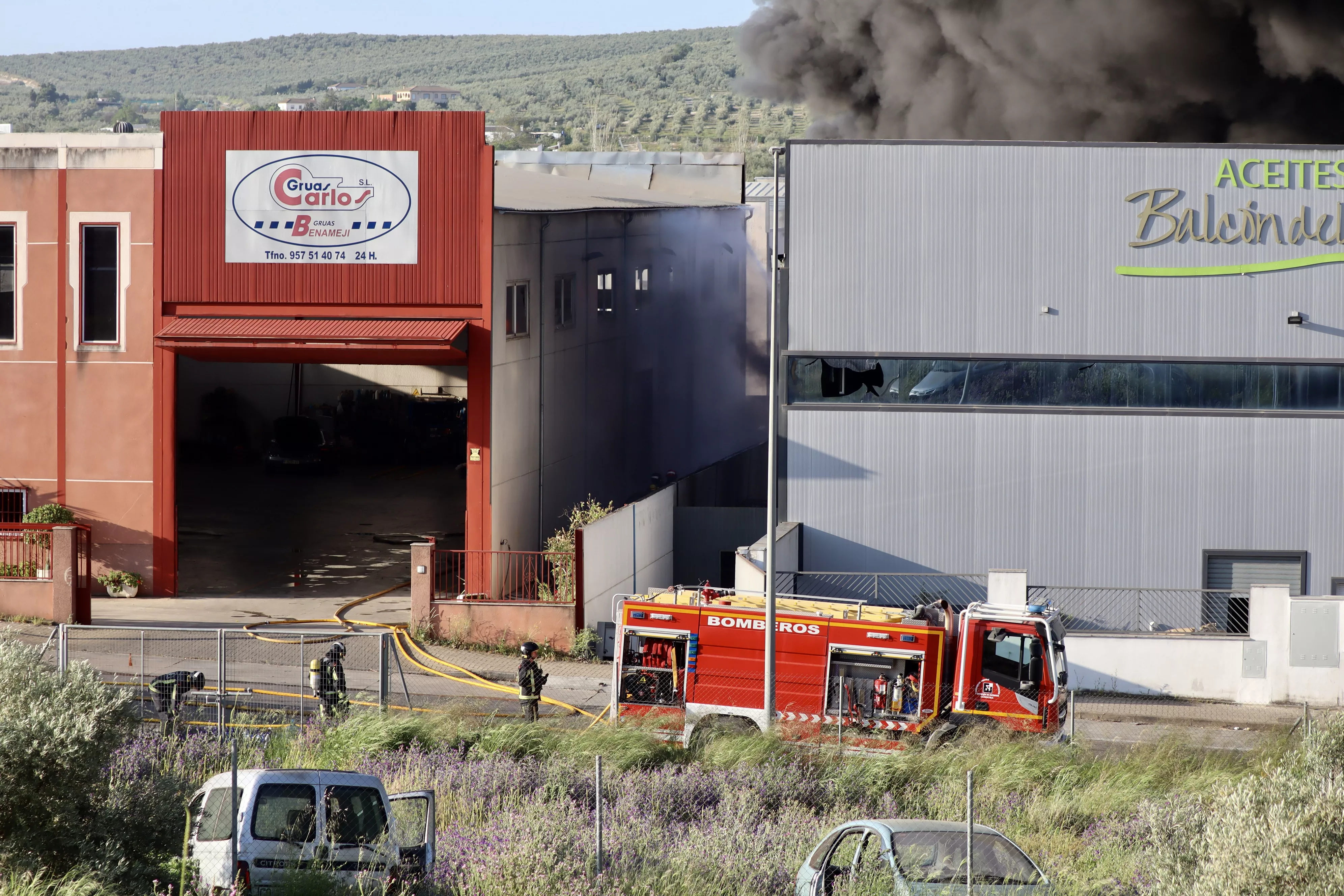 Incendio en la empresa Balcón del Sur de Lucena