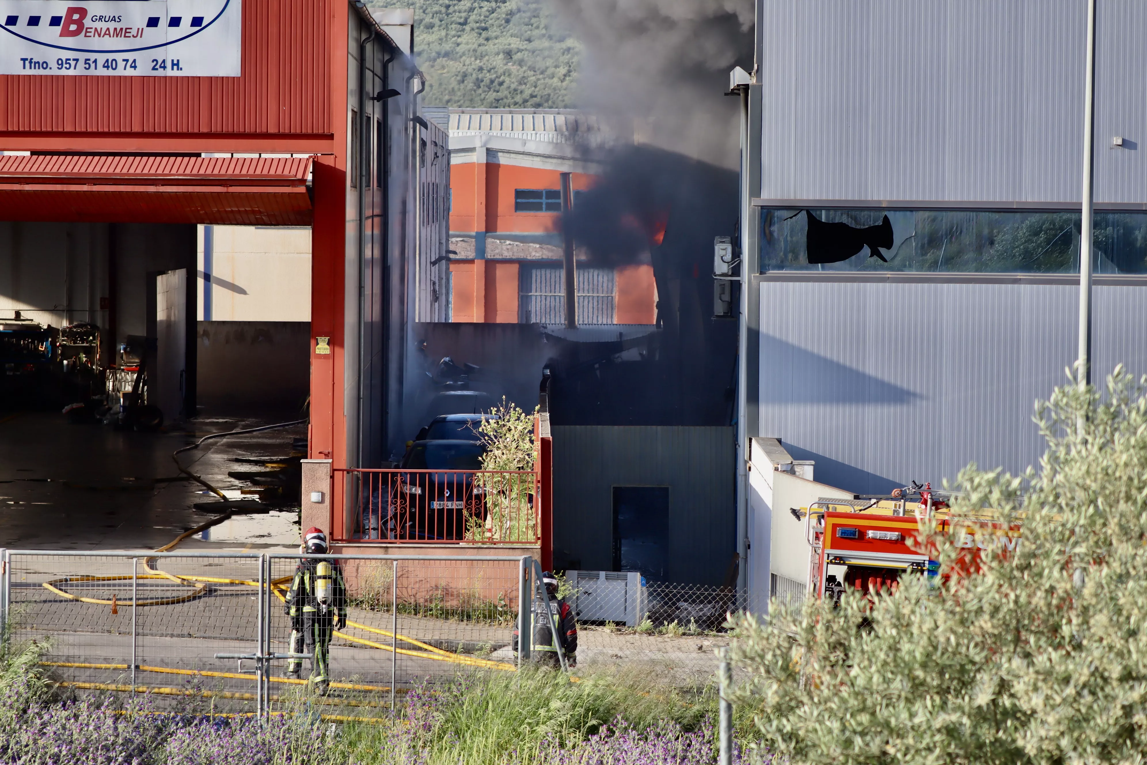 Incendio en la empresa Balcón del Sur de Lucena