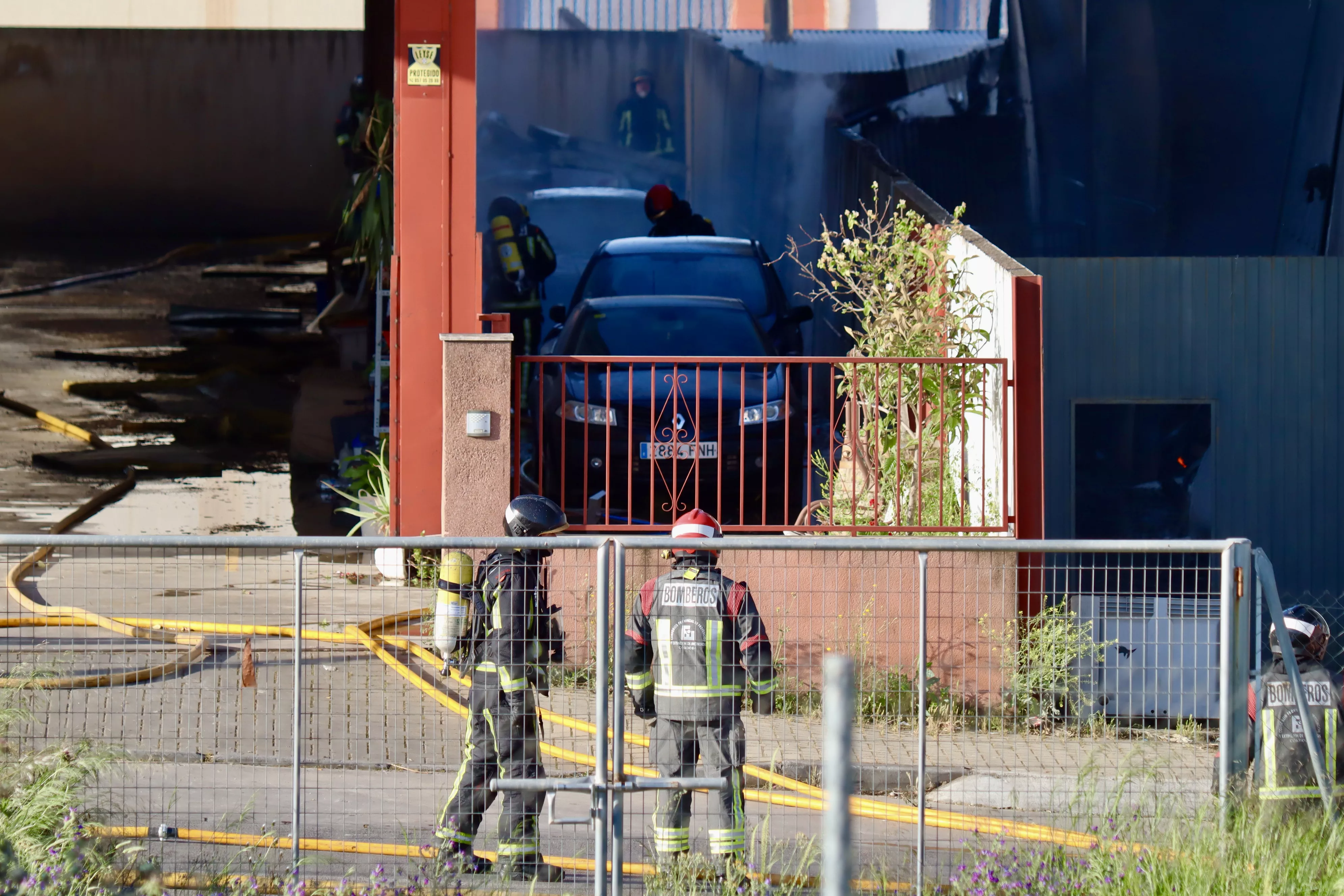 Incendio en la empresa Balcón del Sur de Lucena