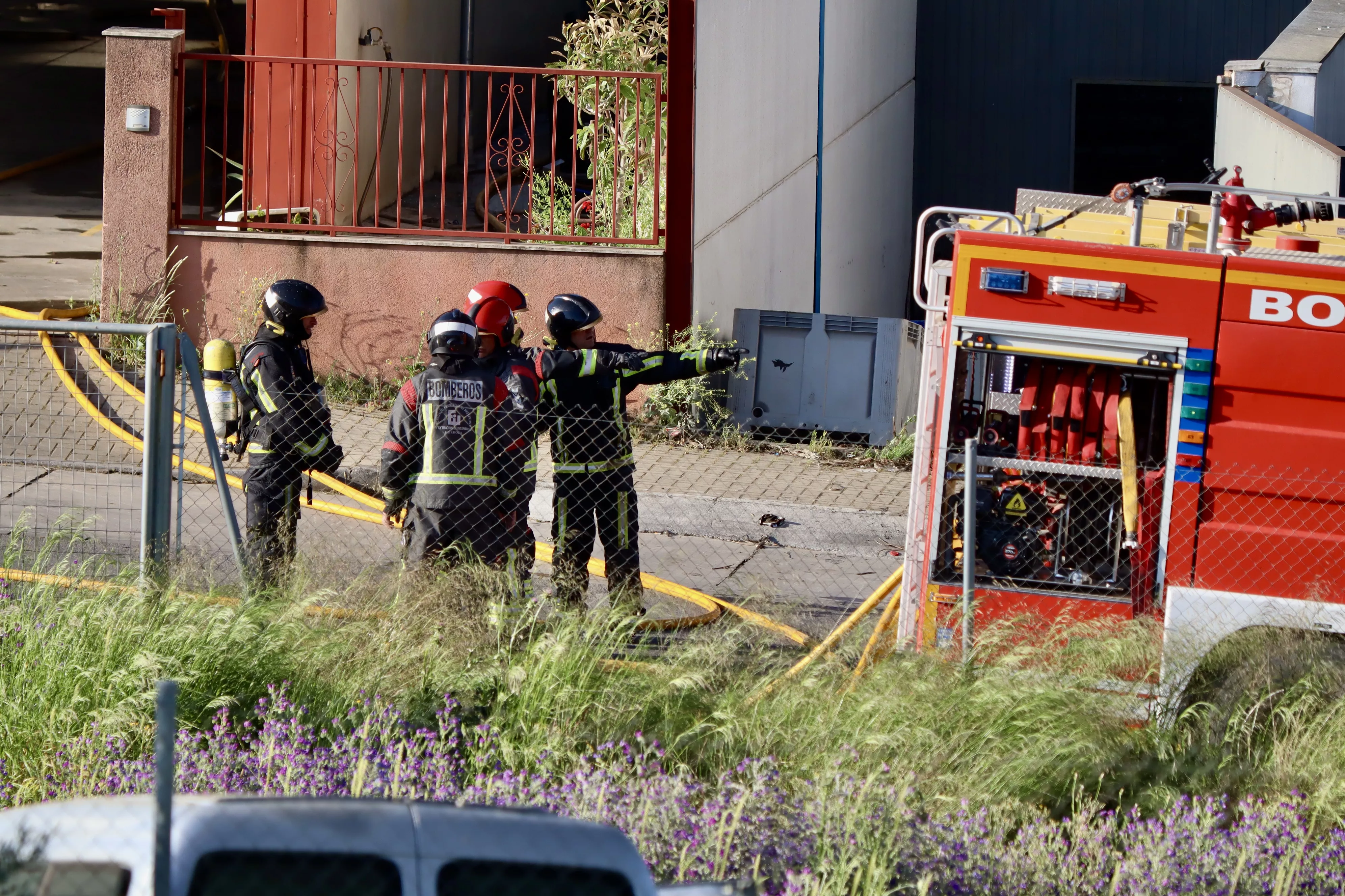 Incendio en la empresa Balcón del Sur de Lucena