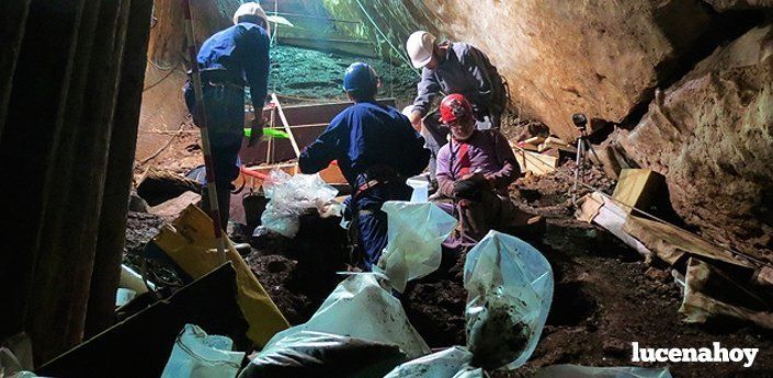  Imagen de la última campaña de estudios en la Cueva del Ángel 