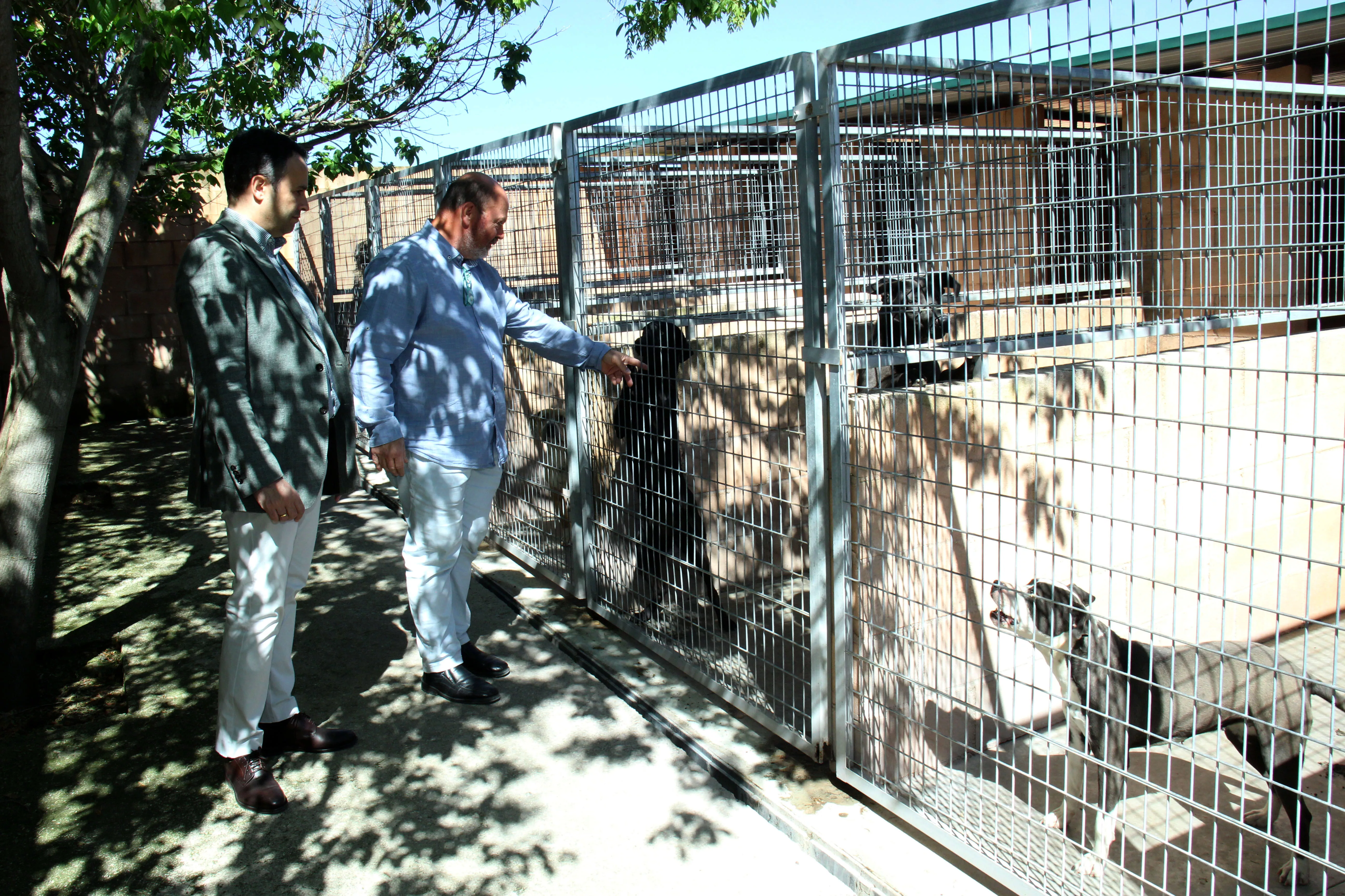 Javier Pineda y José Requerey durante la visita a las instalaciones