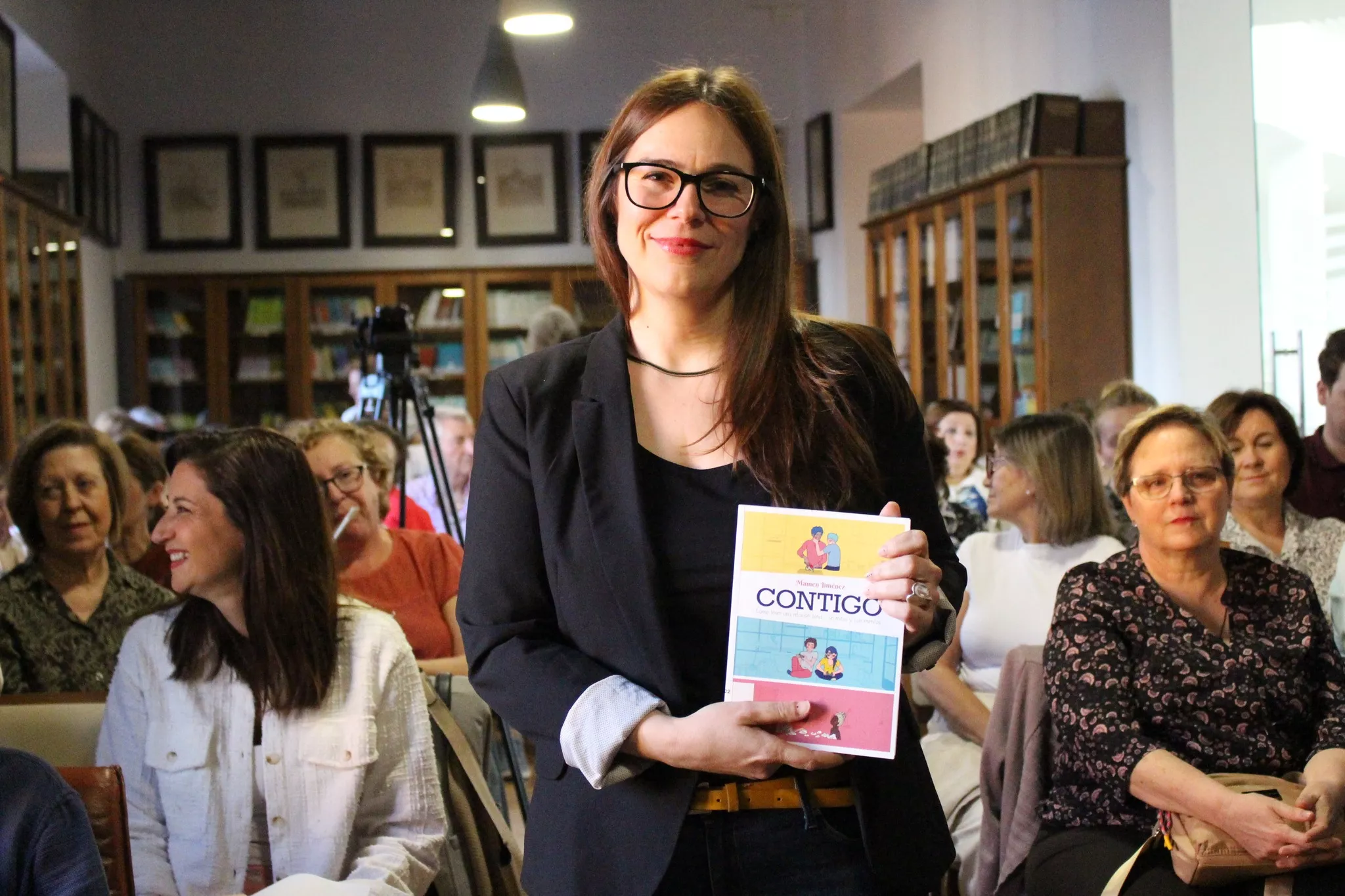 Presentación de "Contigo", de la lucentina Mamen Jiménez Romero