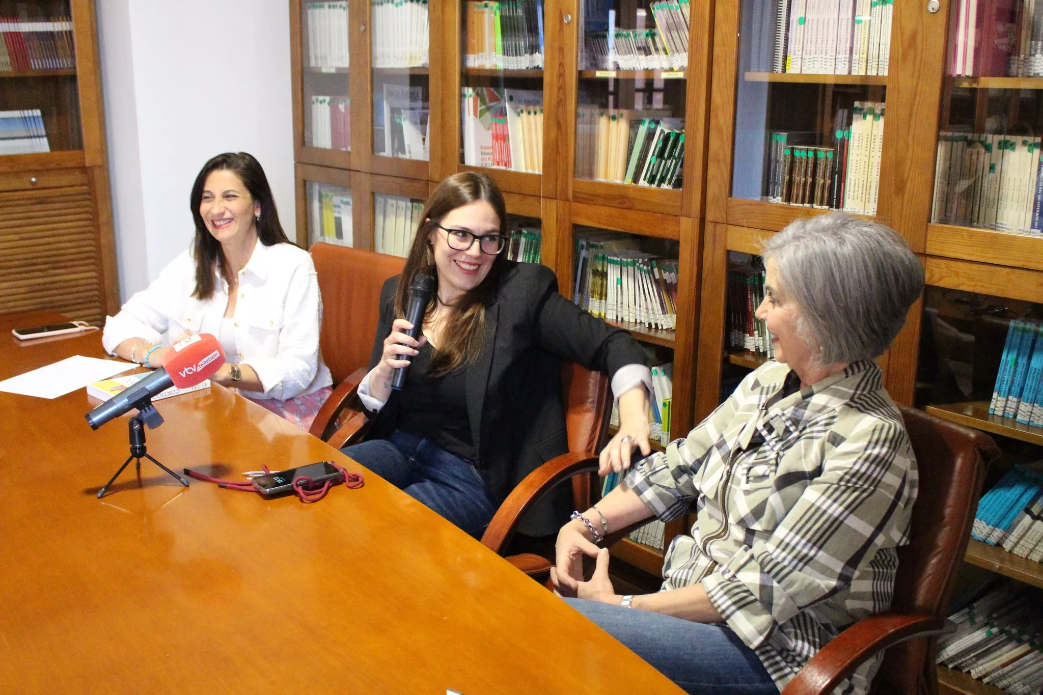 Presentación de "Contigo", de la lucentina Mamen Jiménez Romero