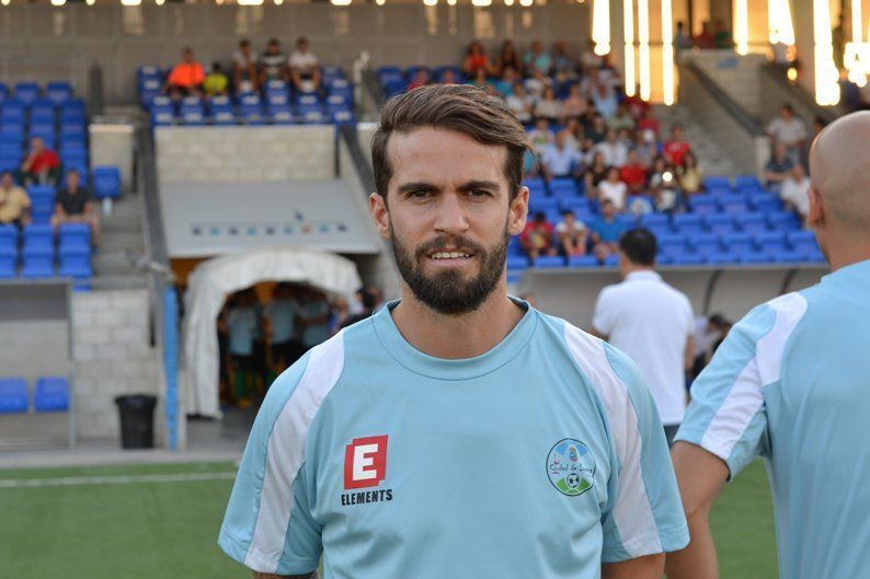 Galería: Presentación del Ciudad de Lucena e imágenes del partido entre el equipo de Sarmiento y el Atlético Mancha Real Galería: Presentación del Ciudad de Lucena e imágenes del partido entre el equipo de Sarmiento y el Atlético Mancha Real