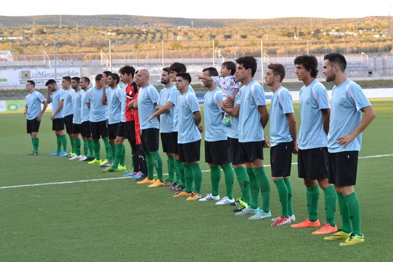 Galería: Presentación del Ciudad de Lucena e imágenes del partido entre el equipo de Sarmiento y el Atlético Mancha Real Galería: Presentación del Ciudad de Lucena e imágenes del partido entre el equipo de Sarmiento y el Atlético Mancha Real