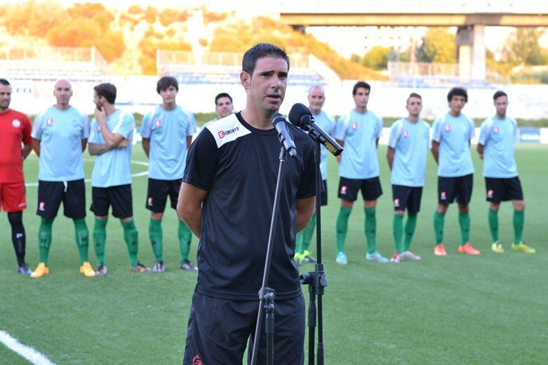 Galería: Presentación del Ciudad de Lucena e imágenes del partido entre el equipo de Sarmiento y el Atlético Mancha Real Galería: Presentación del Ciudad de Lucena e imágenes del partido entre el equipo de Sarmiento y el Atlético Mancha Real