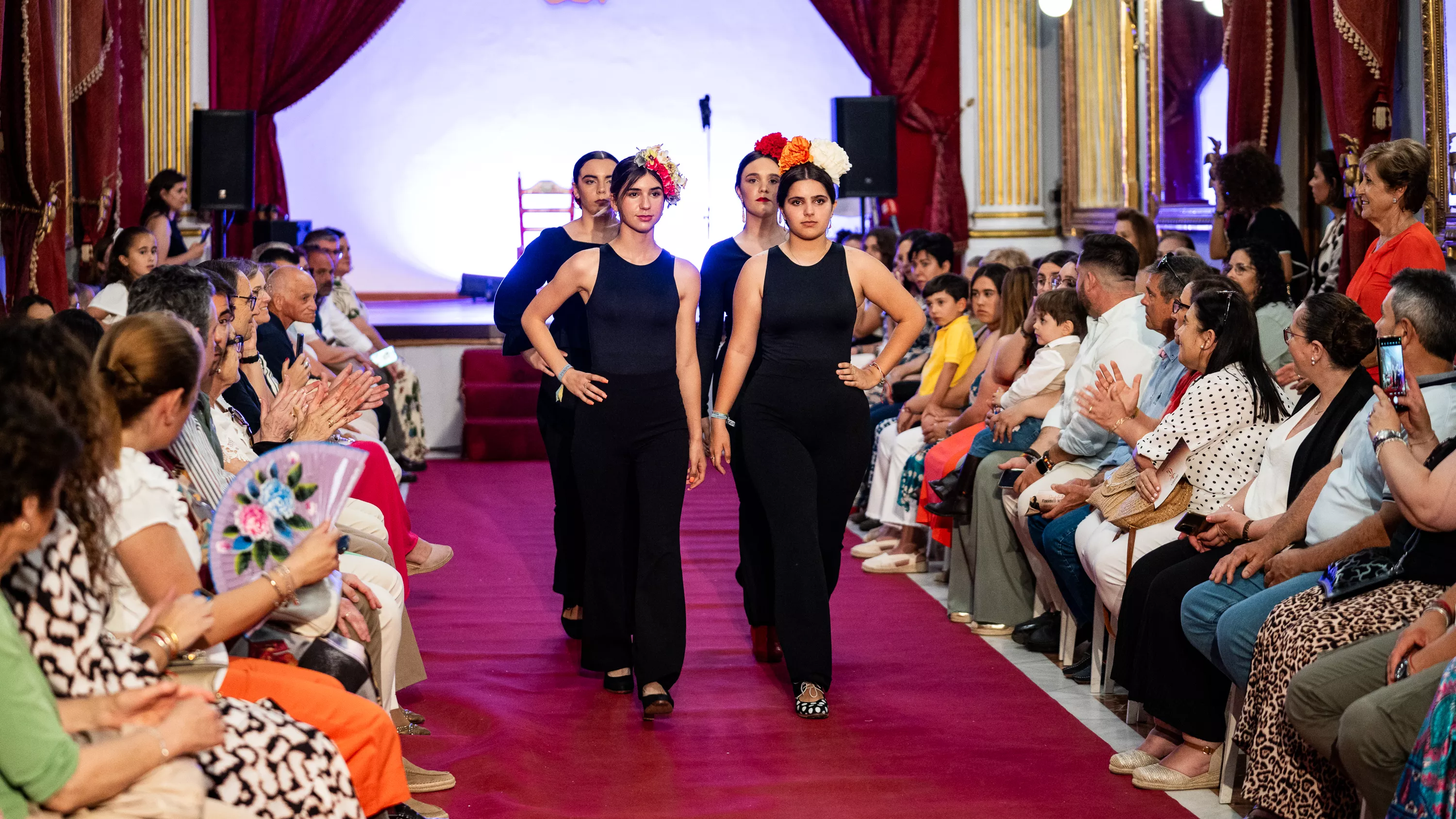 Desfile de Moda Flamenca de Araceli Hidalgo Desfile de Moda Flamenca de Araceli Hidalgo