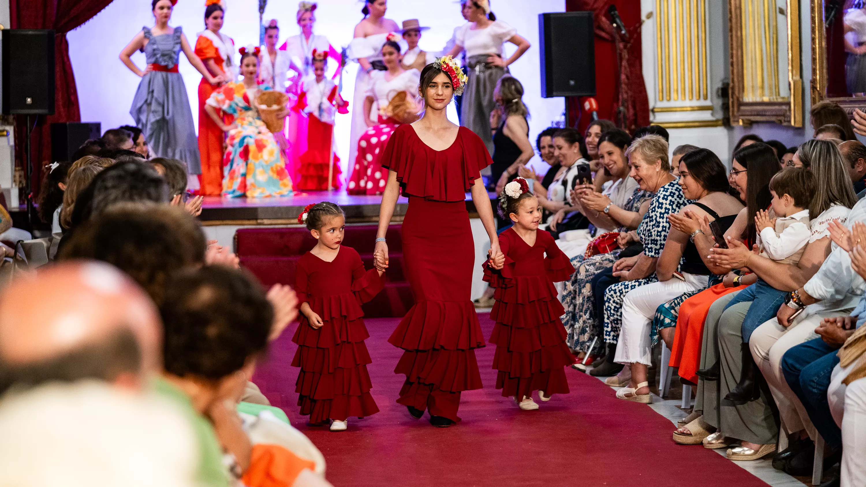 Desfile de Moda Flamenca de Araceli Hidalgo Desfile de Moda Flamenca de Araceli Hidalgo