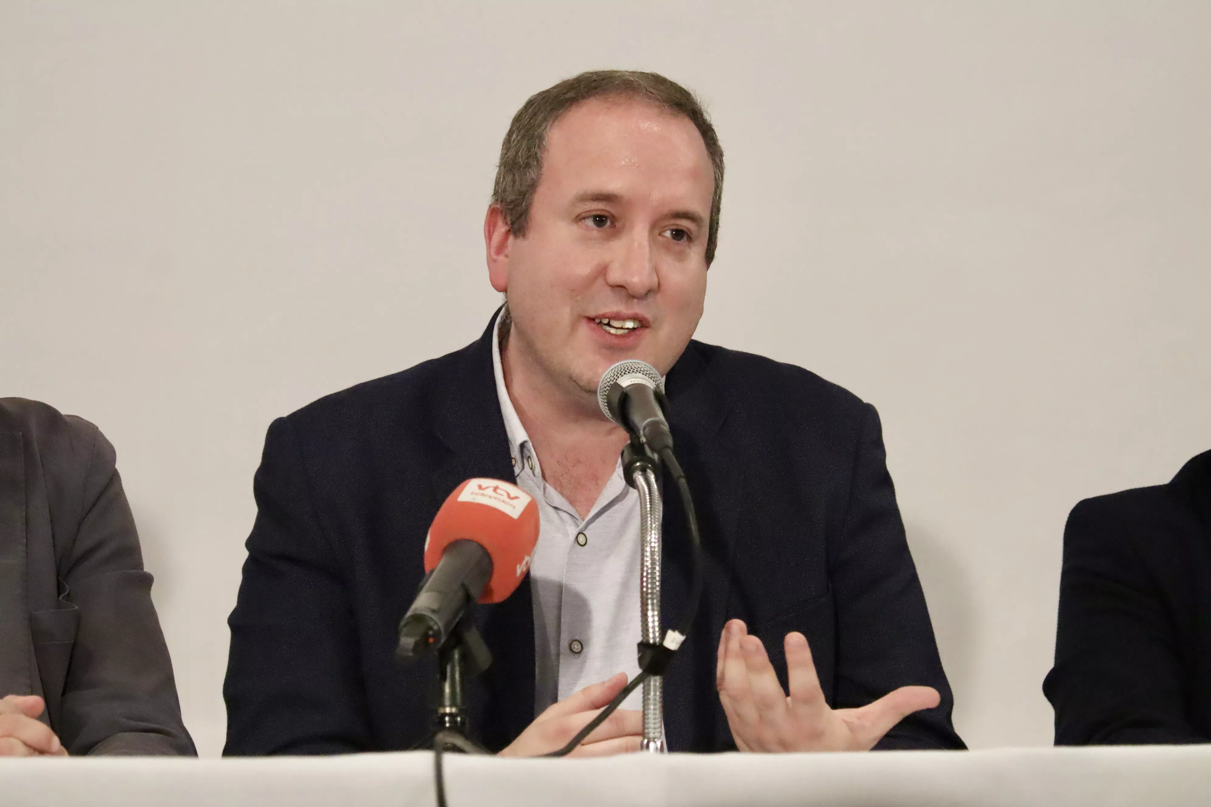 Presentación de la novela de Manuel Guerrero "La Estrella de la canción"