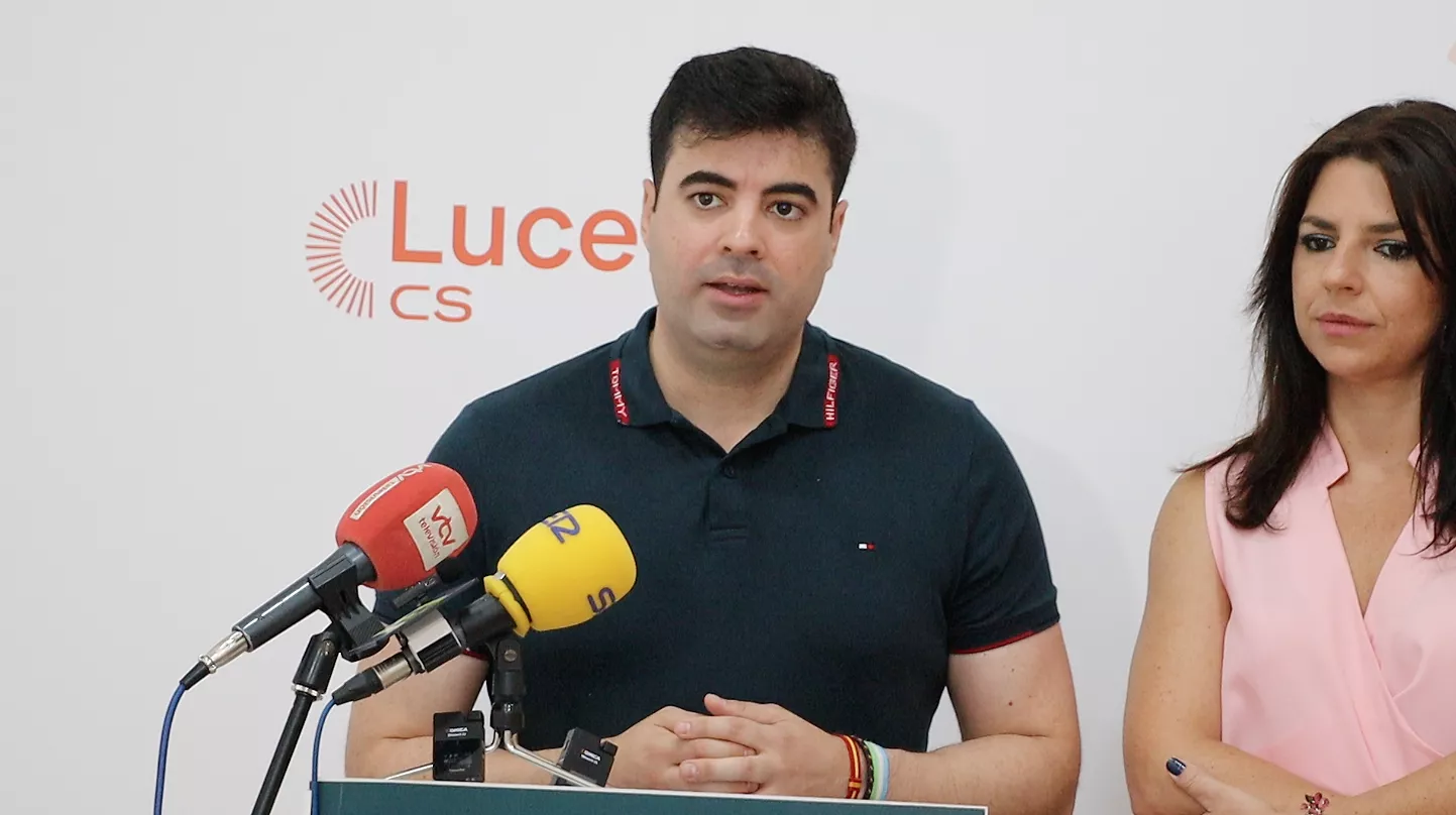 Jesús López y Purificación Joyera durante la rueda de prensa
