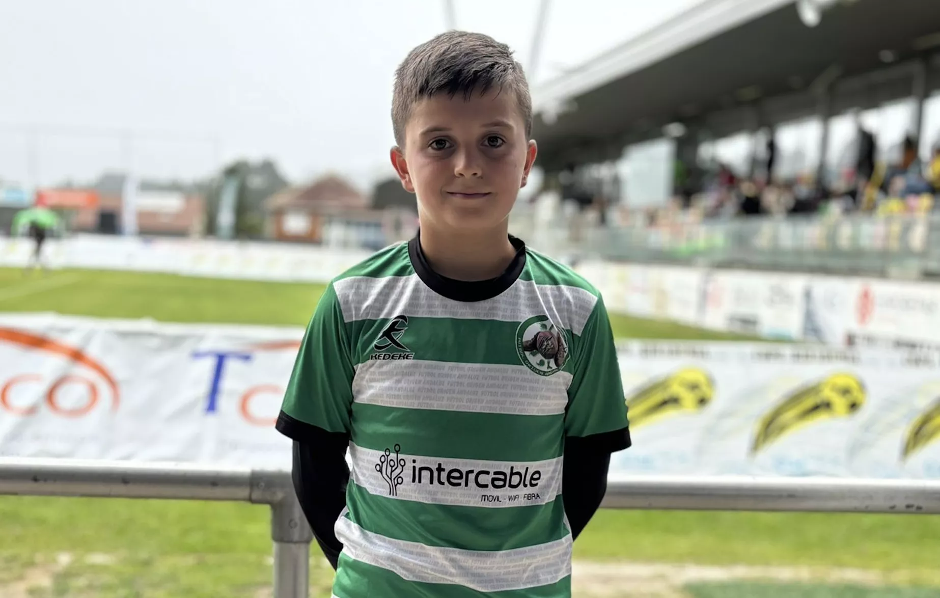 Juanjo Molina con la camiseta del Origen Andaluz en el Torneo Internacional de Fútbol 'Copa Ribadumia' en Pontevedra