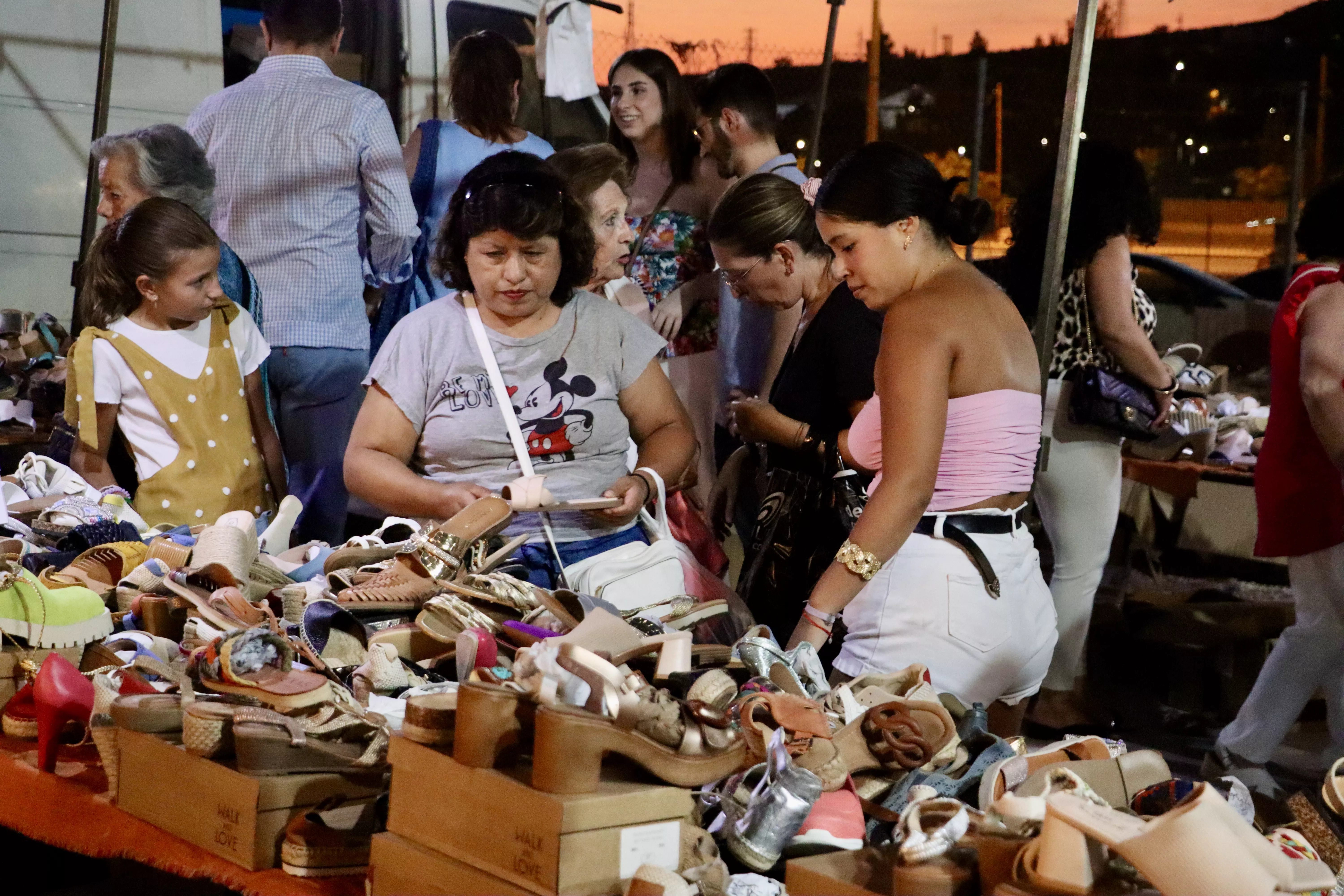 Mercadillo nocturno del sábado
