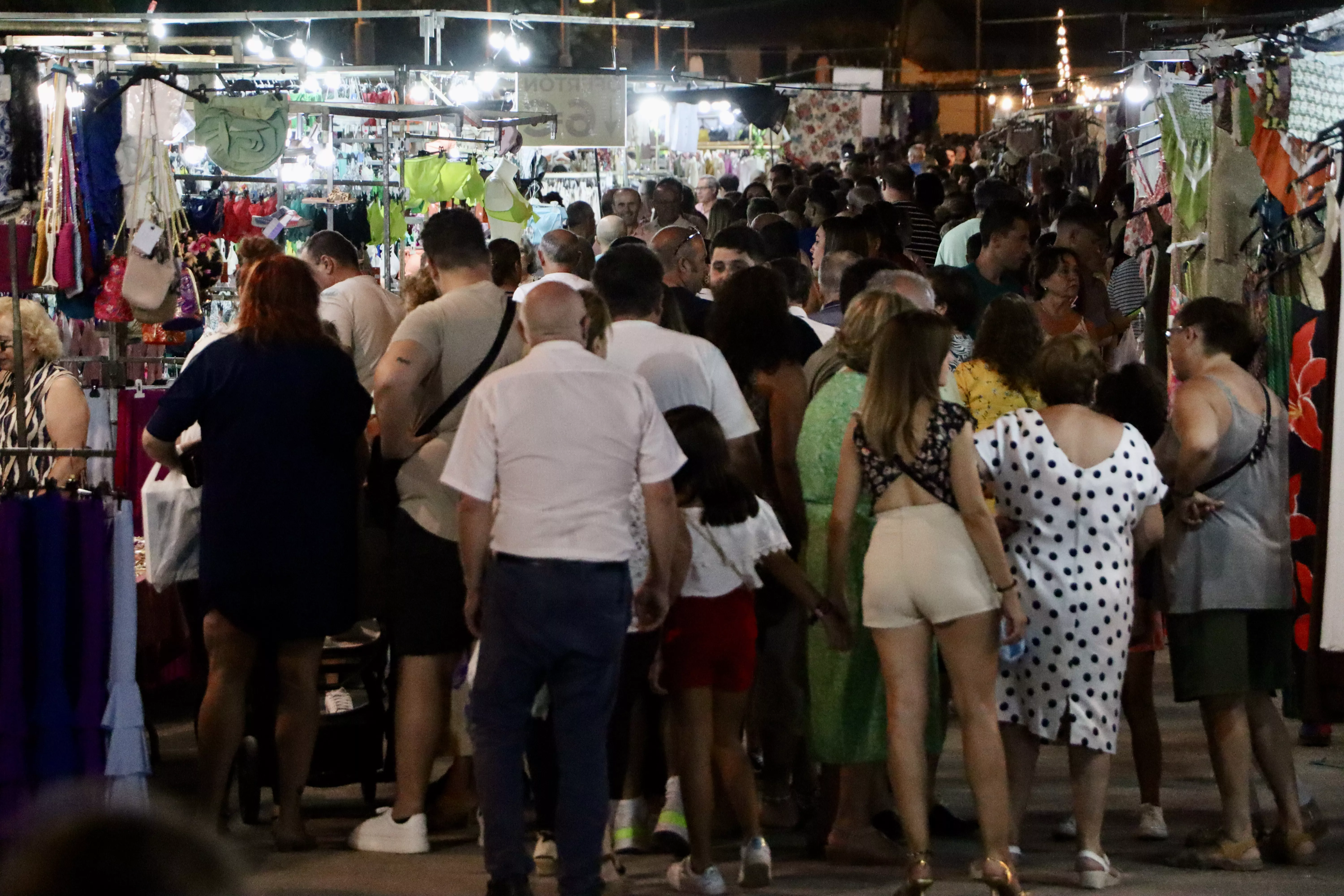 Mercadillo nocturno del sábado