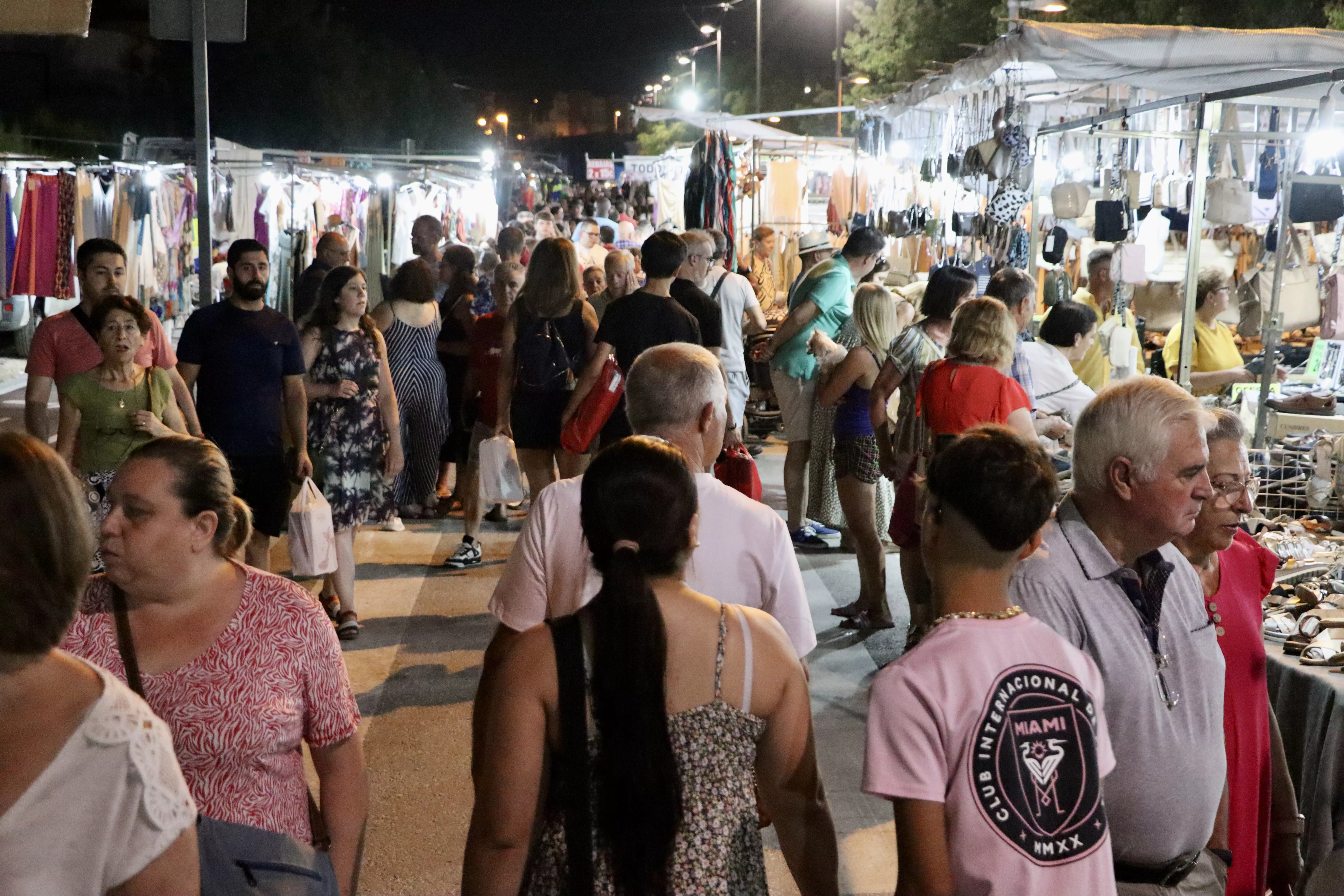 Mercadillo nocturno