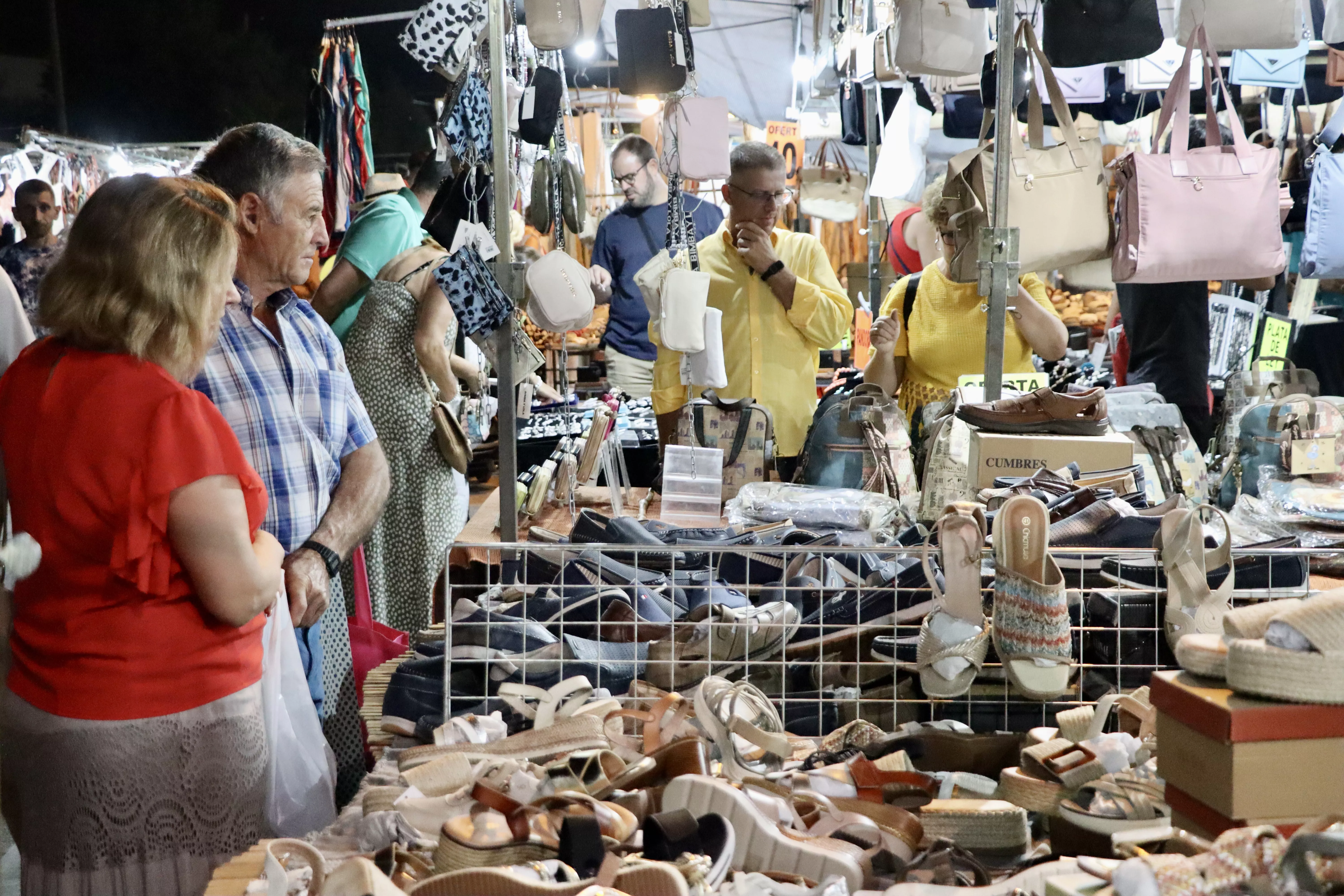 Mercadillo nocturno del sábado