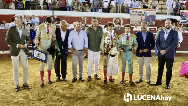Autoridades y galardonados al cierre del festejo Autoridades y galardonados al cierre del festejo