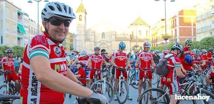  La salida nocturna en bicicleta reúne a más de 230 participantes, nuevo récord de participación (fotos) 