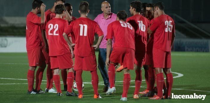  Juanlu Bernal aprueba el fichaje del juvenil Roldán y maneja una plantilla de 21 jugadores 