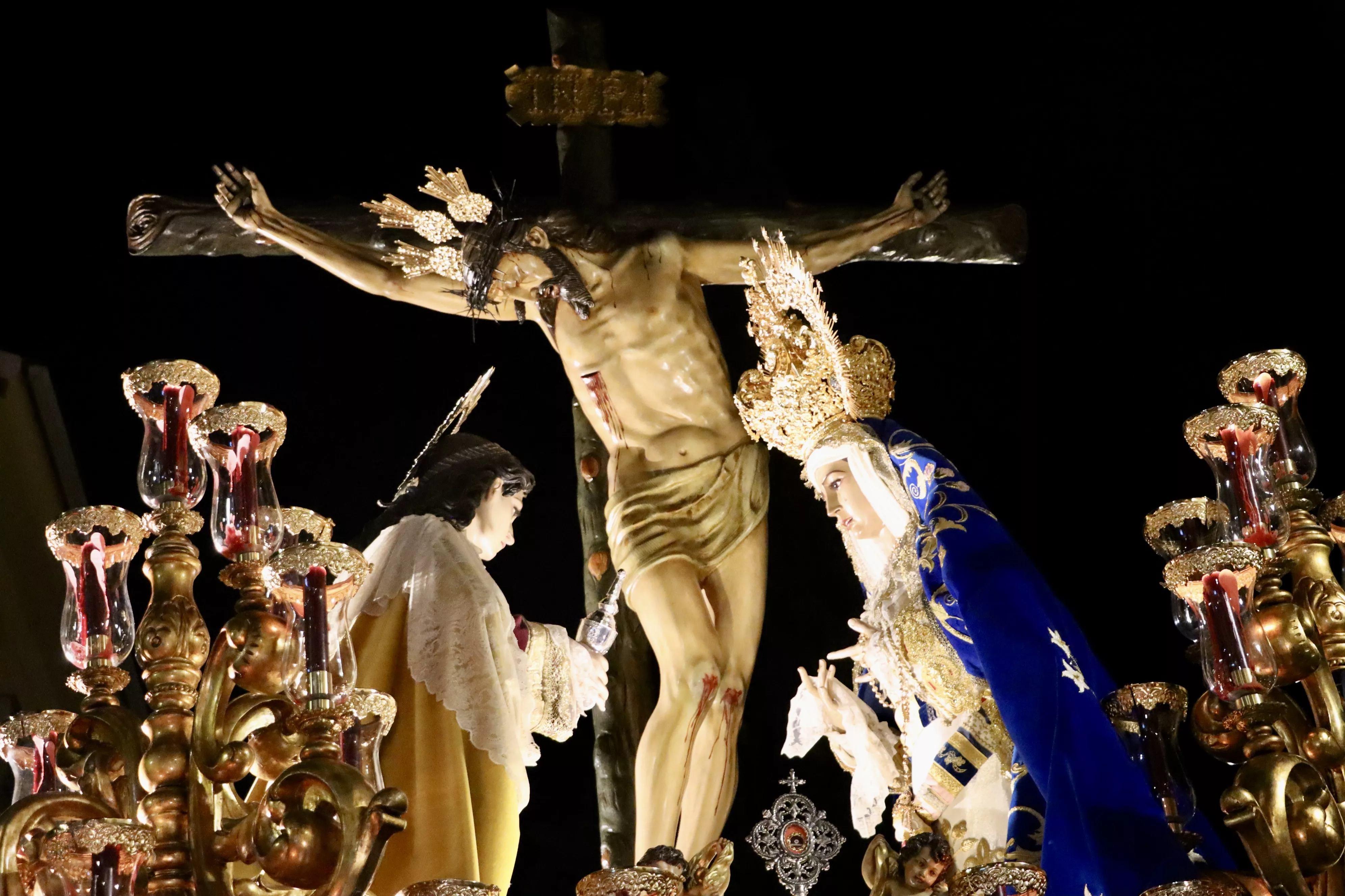 Procesión Extraordinaria del Stmo. Cristo de la Sangre Procesión Extraordinaria del Stmo. Cristo de la Sangre